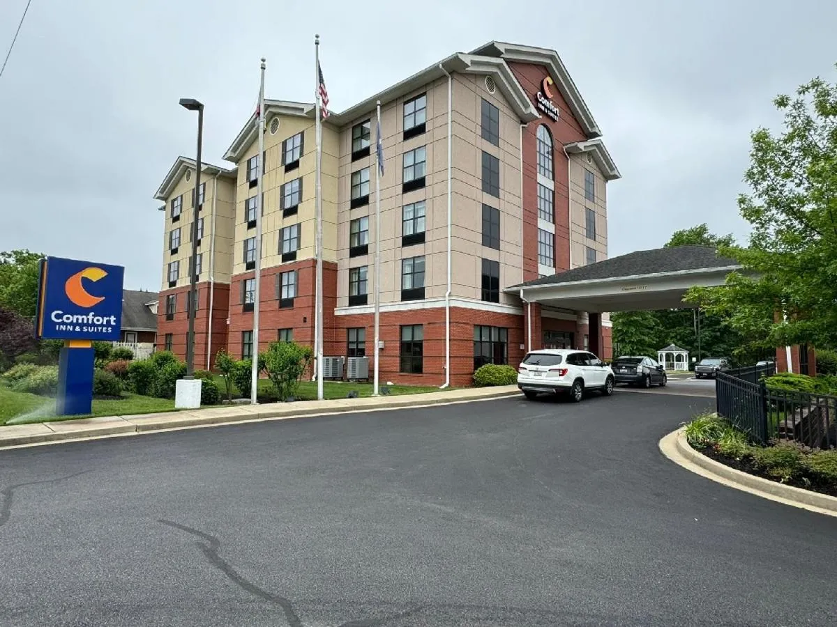 Comfort Inn & Suites Lexington Park near Pax River