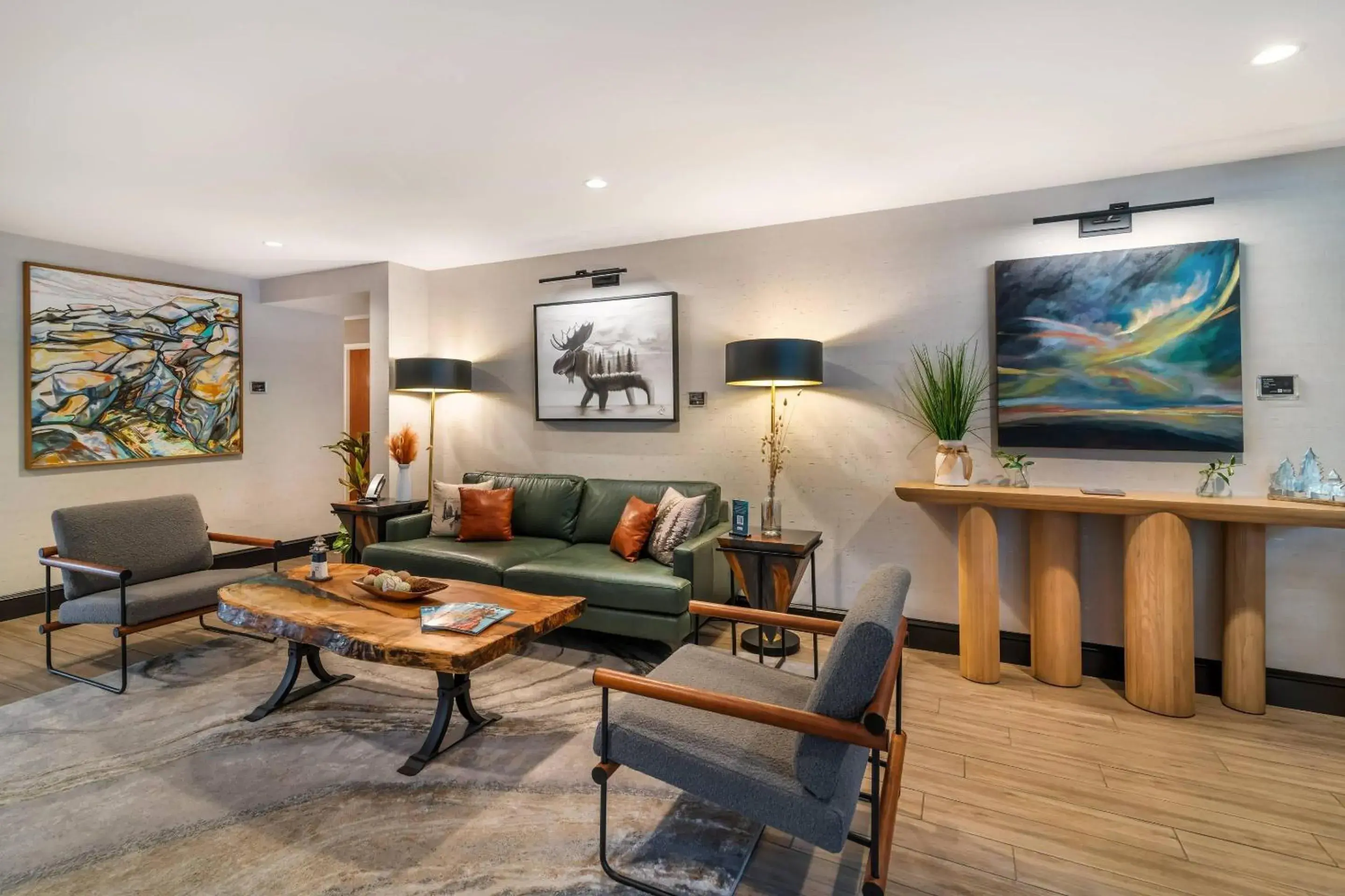 Lobby or reception in Maine Evergreen Hotel, an Ascend Collection Hotel Lobby or reception in Maine Evergreen Hotel, an Ascend Collection Hotel
