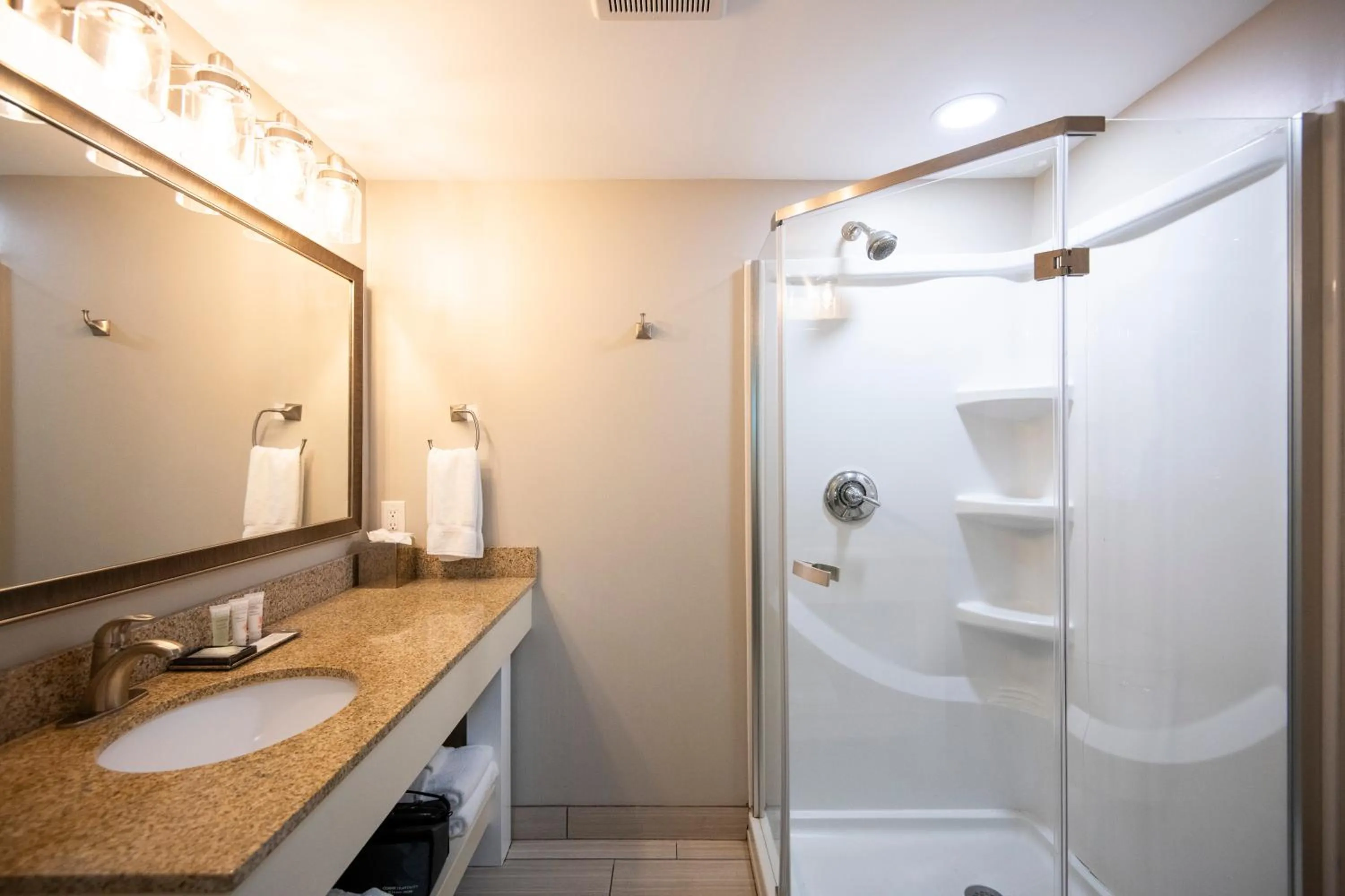 Shower in Seasider Motel