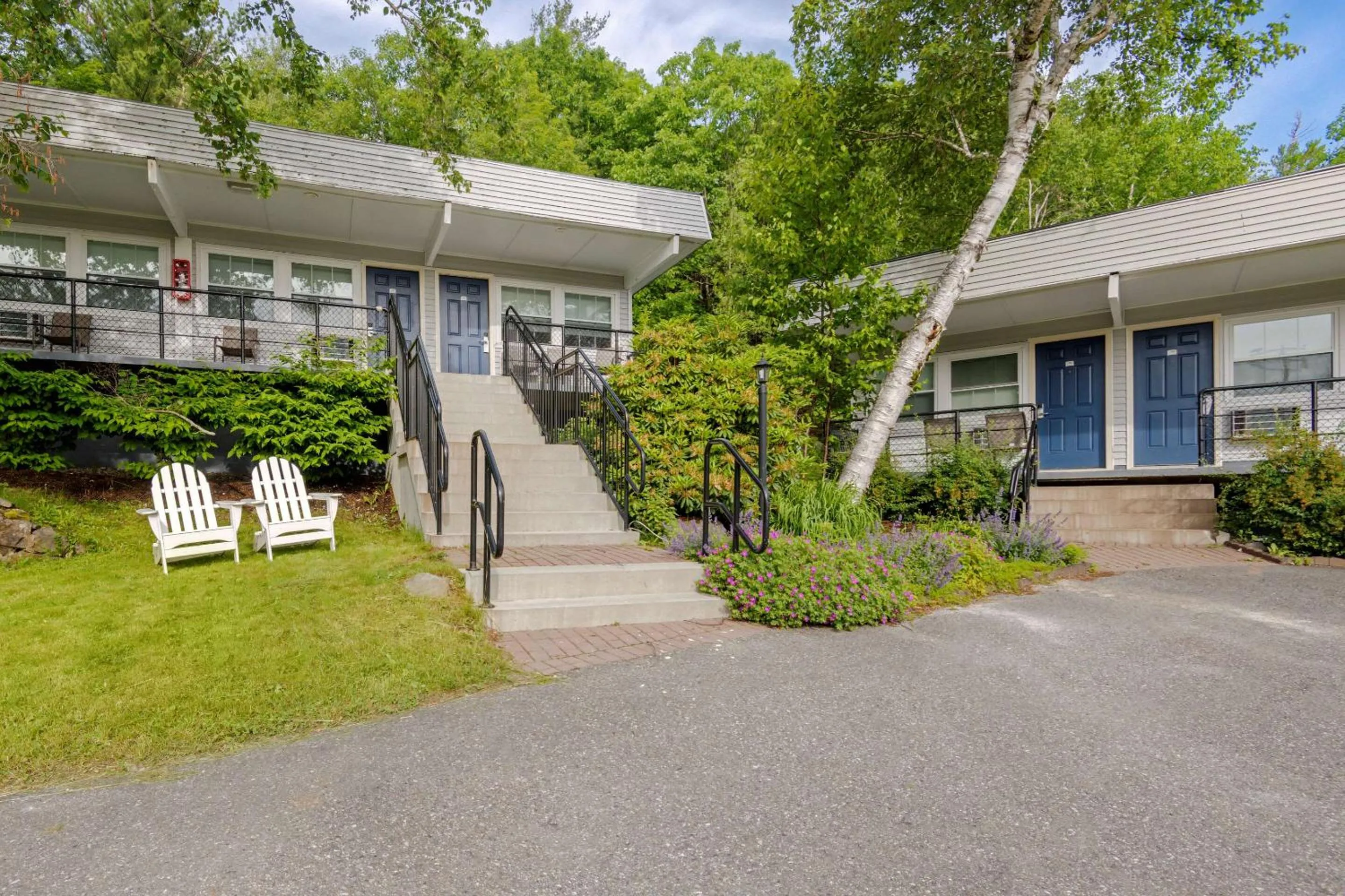 Property building in Seasider Motel