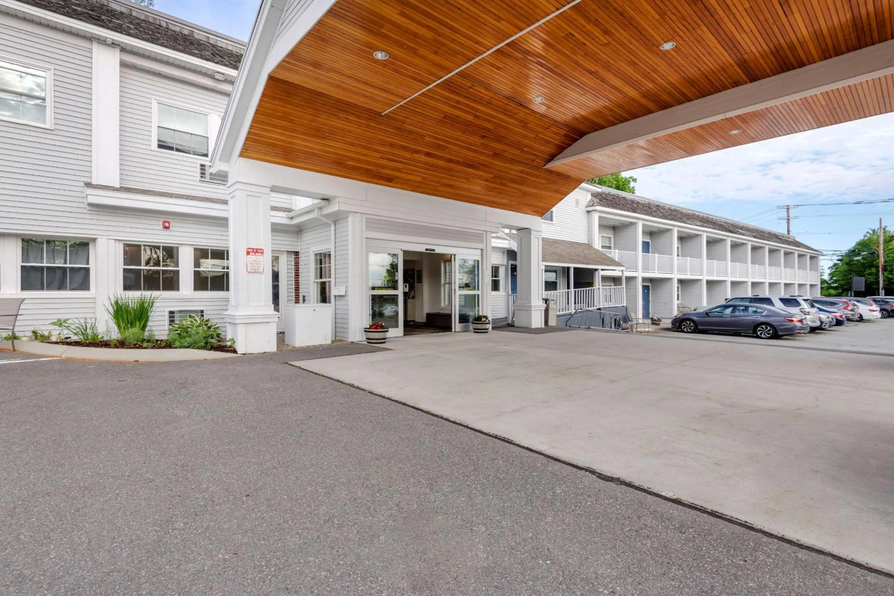 Property building in Seasider Motel