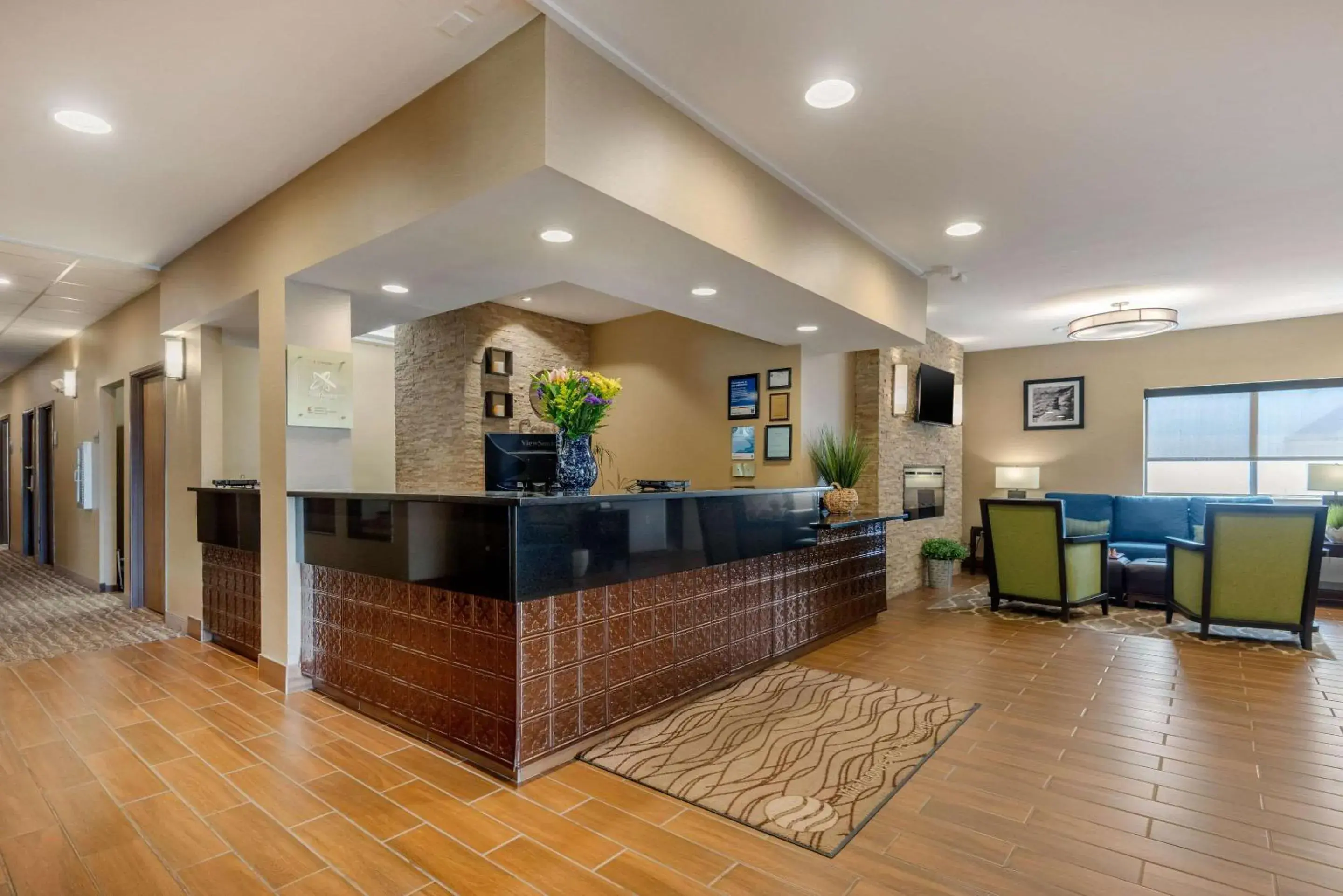 Lobby or reception in Comfort Inn Ellsworth - Bar Harbor Lobby or reception in Comfort Inn Ellsworth - Bar Harbor