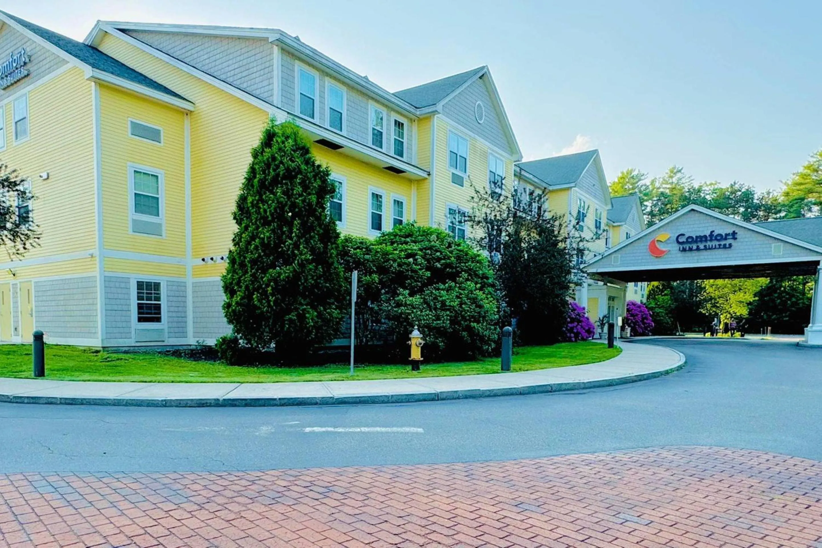 Property building in Comfort Inn & Suites Scarborough-Portland