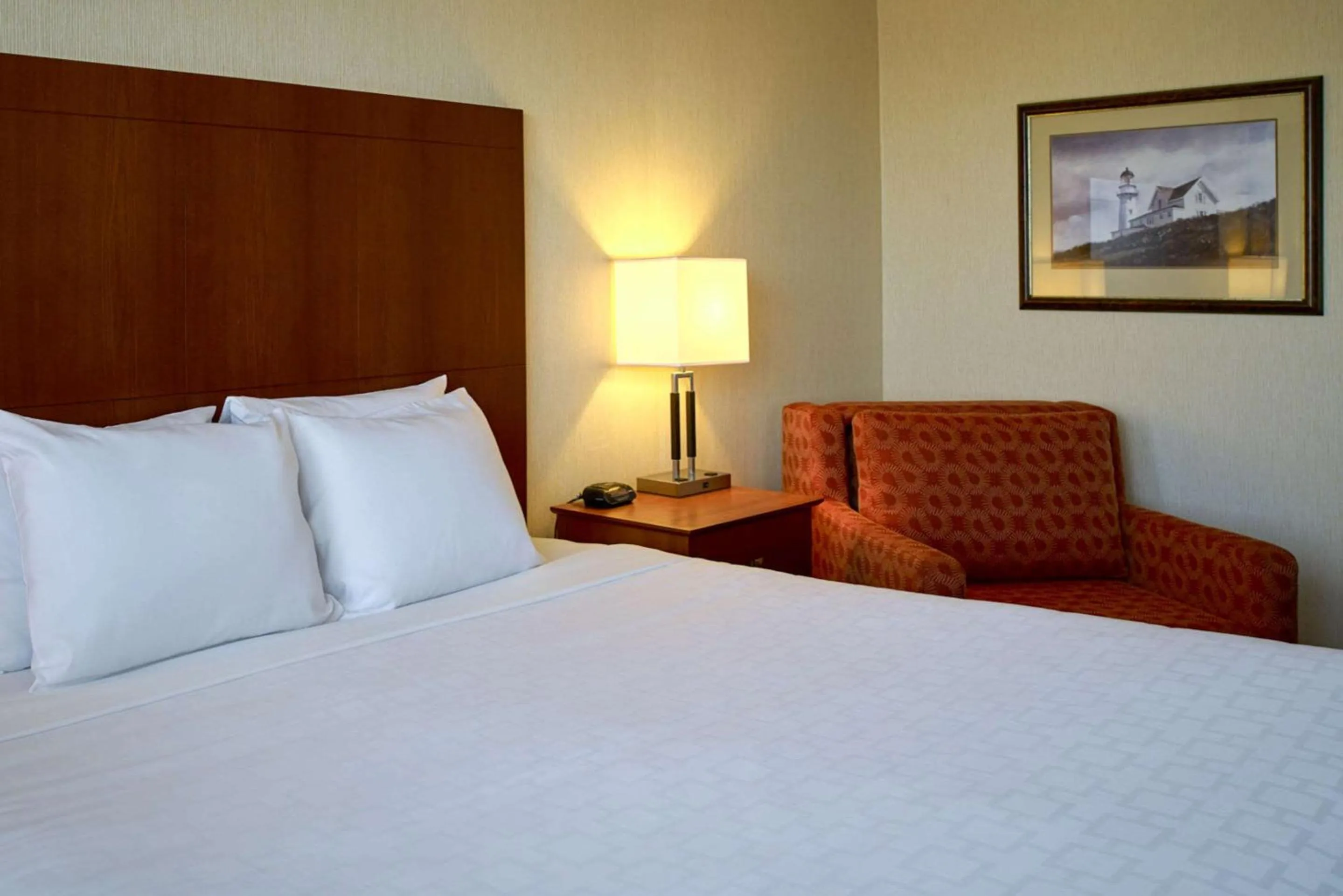 Photo of the whole room, Bed in Clarion Hotel Portland Airport ME