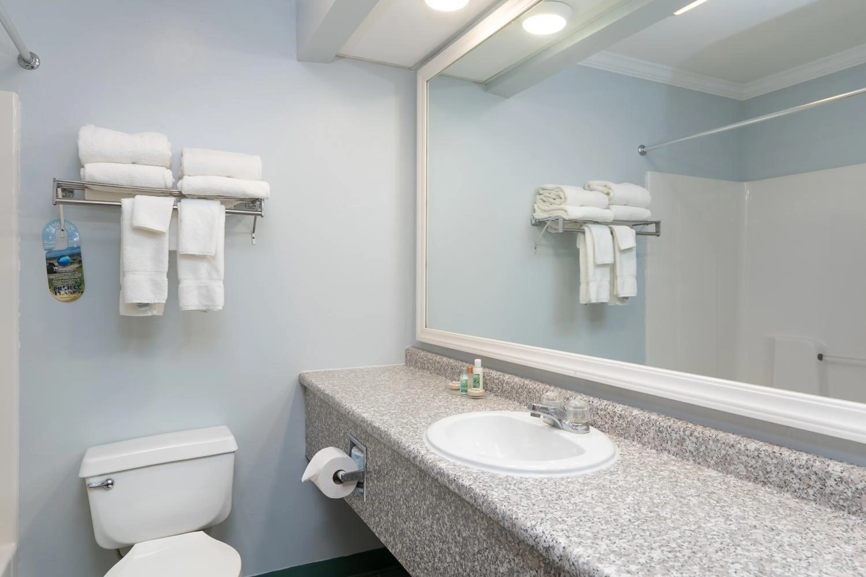 Bathroom in Fireside Inn, Ocean's Edge