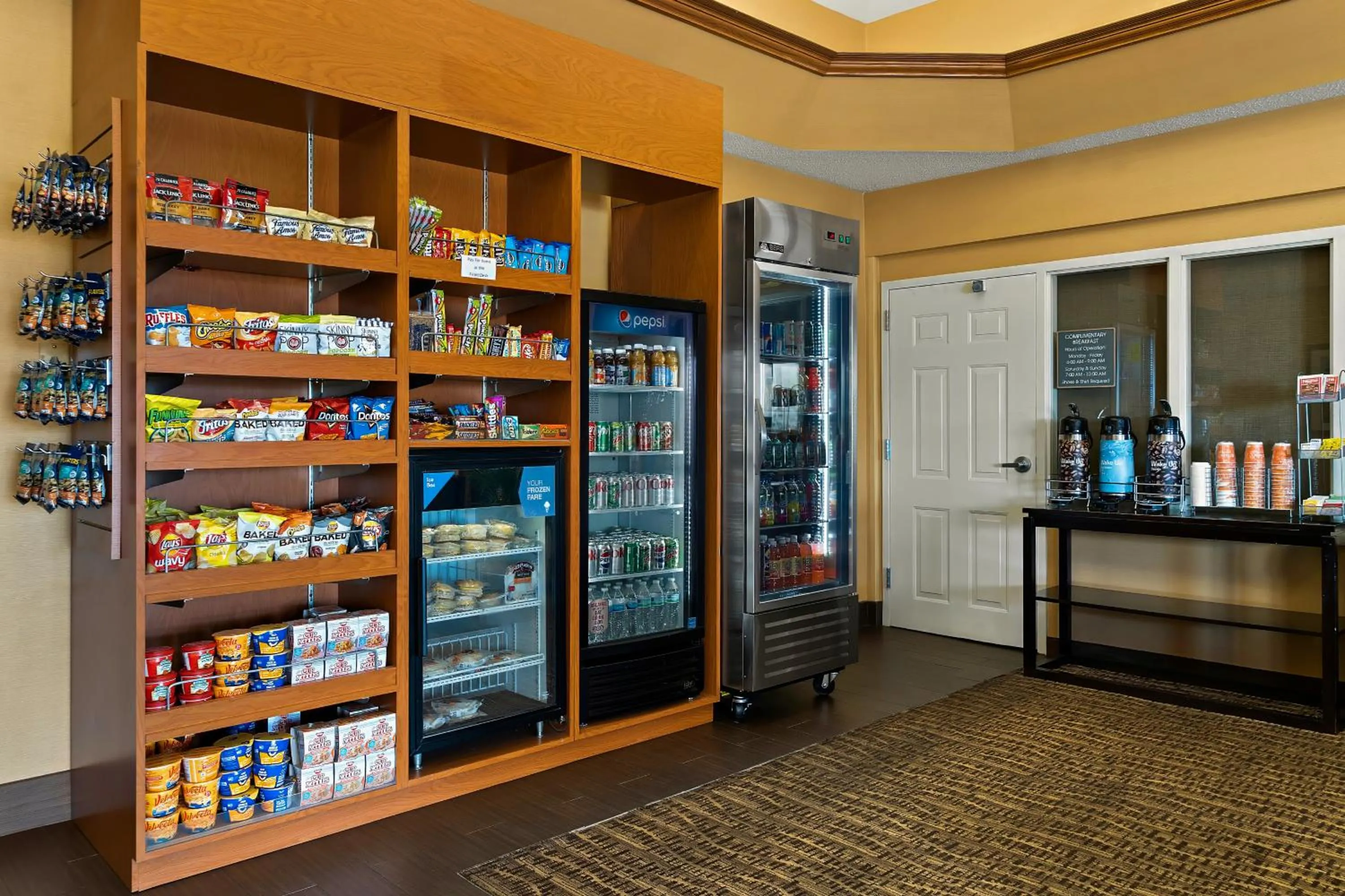 Coffee/tea facilities in Comfort Suites
