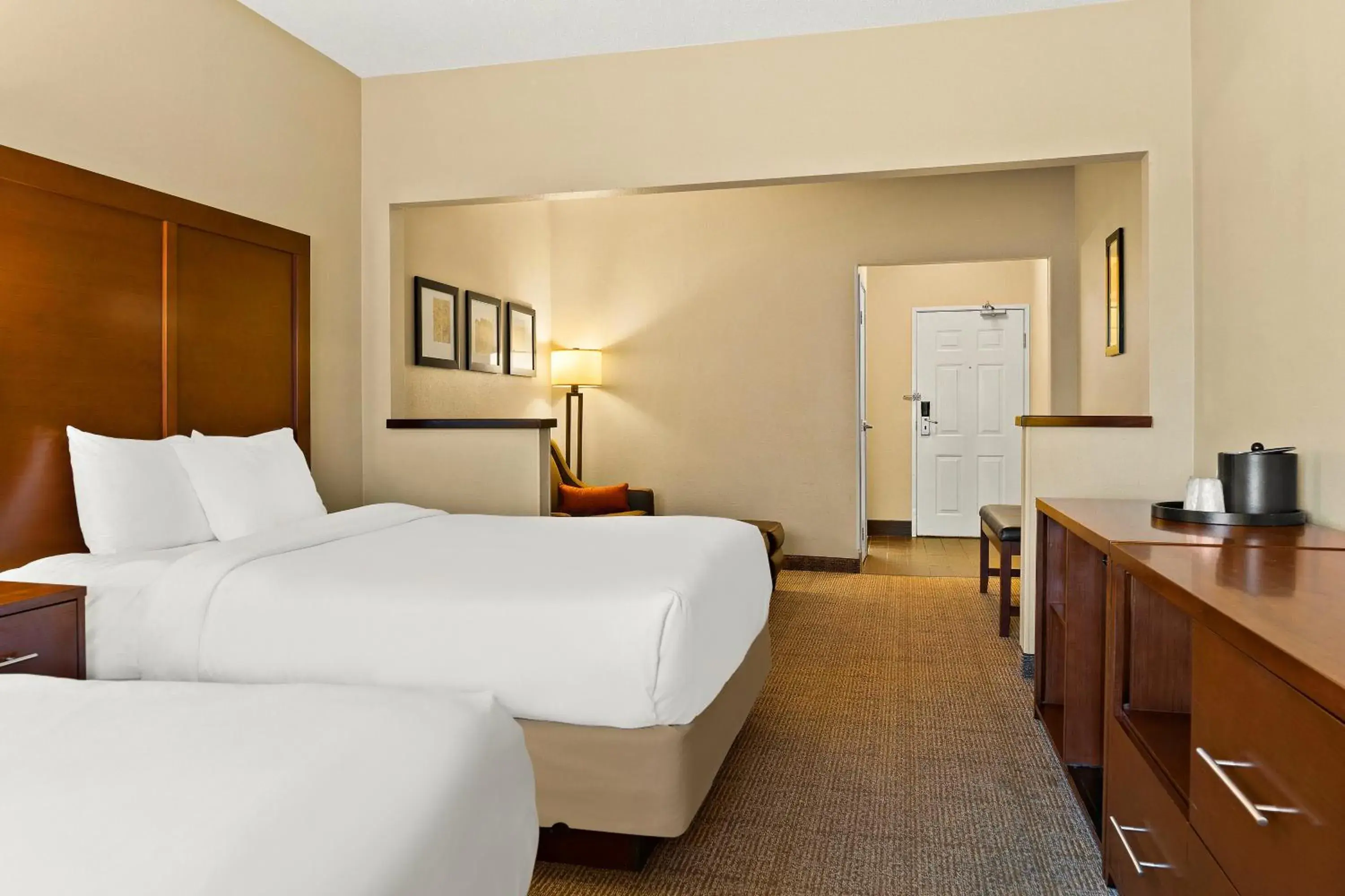 Photo of the whole room in Comfort Suites Photo of the whole room in Comfort Suites