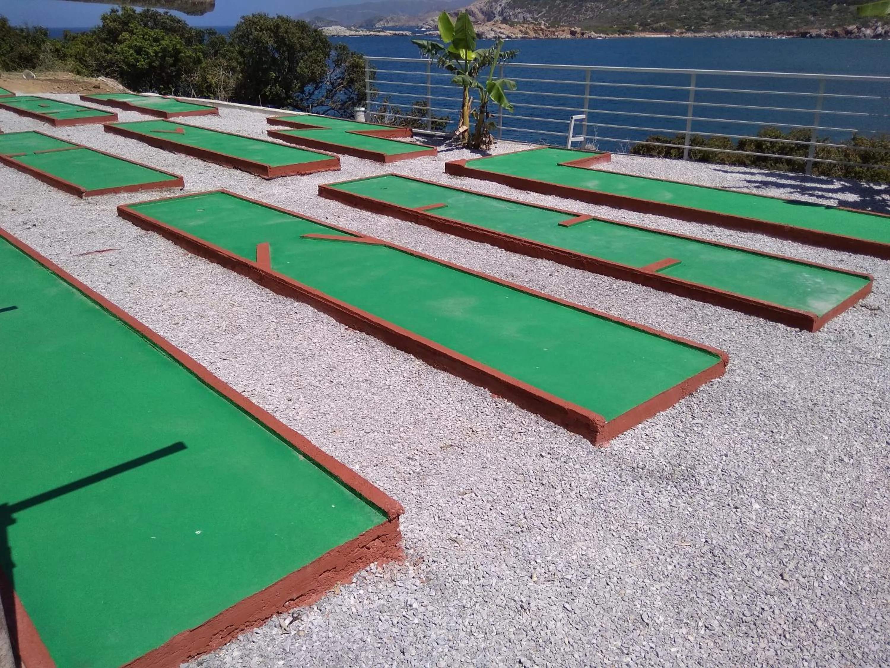 Minigolf in Sea Vessel
