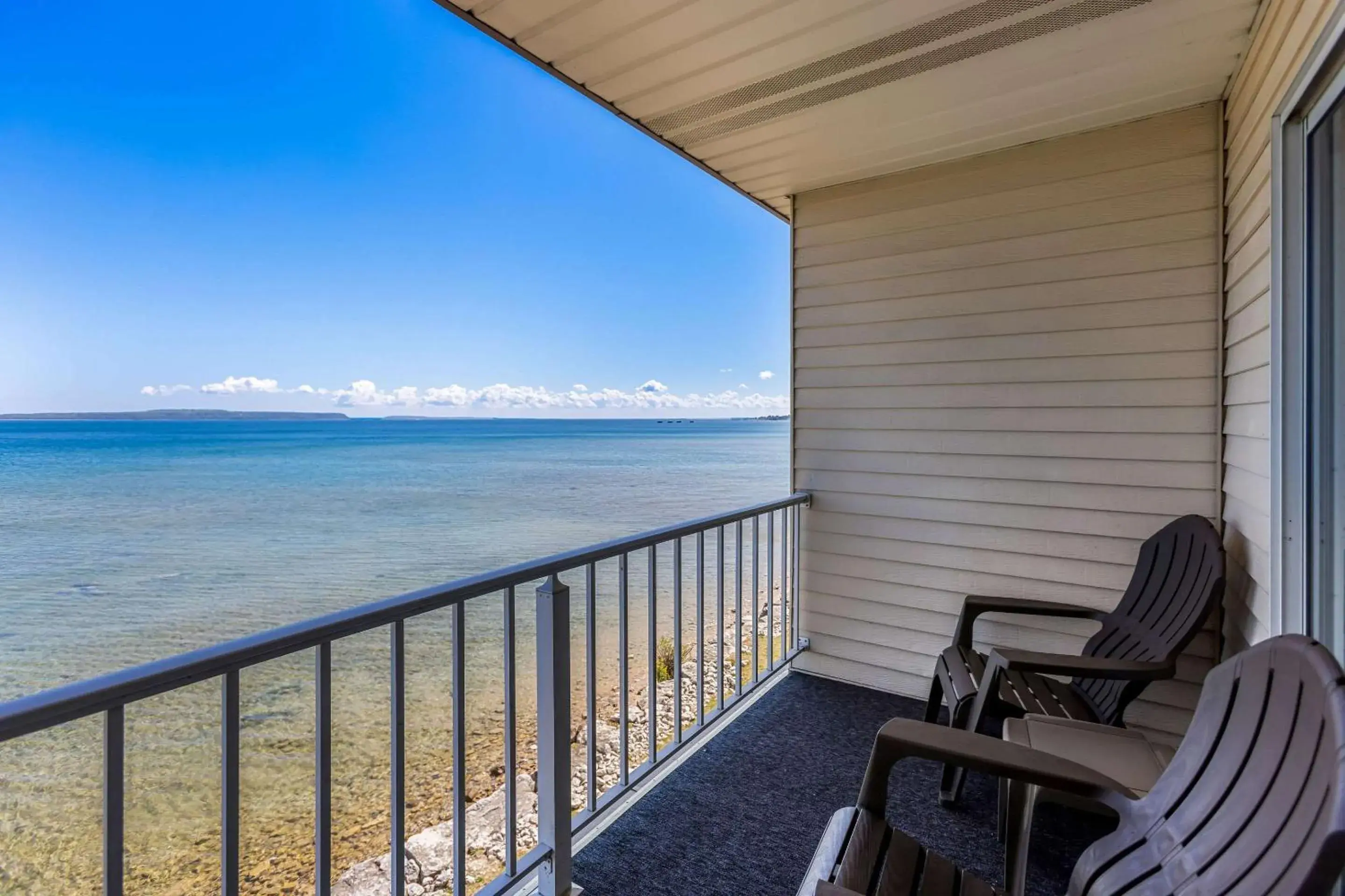 Queen Suite with Two Queen Beds - Non-Smoking/Ground Floor in Quality Inn Lakefront Queen Suite with Two Queen Beds - Non-Smoking/Ground Floor in Quality Inn Lakefront