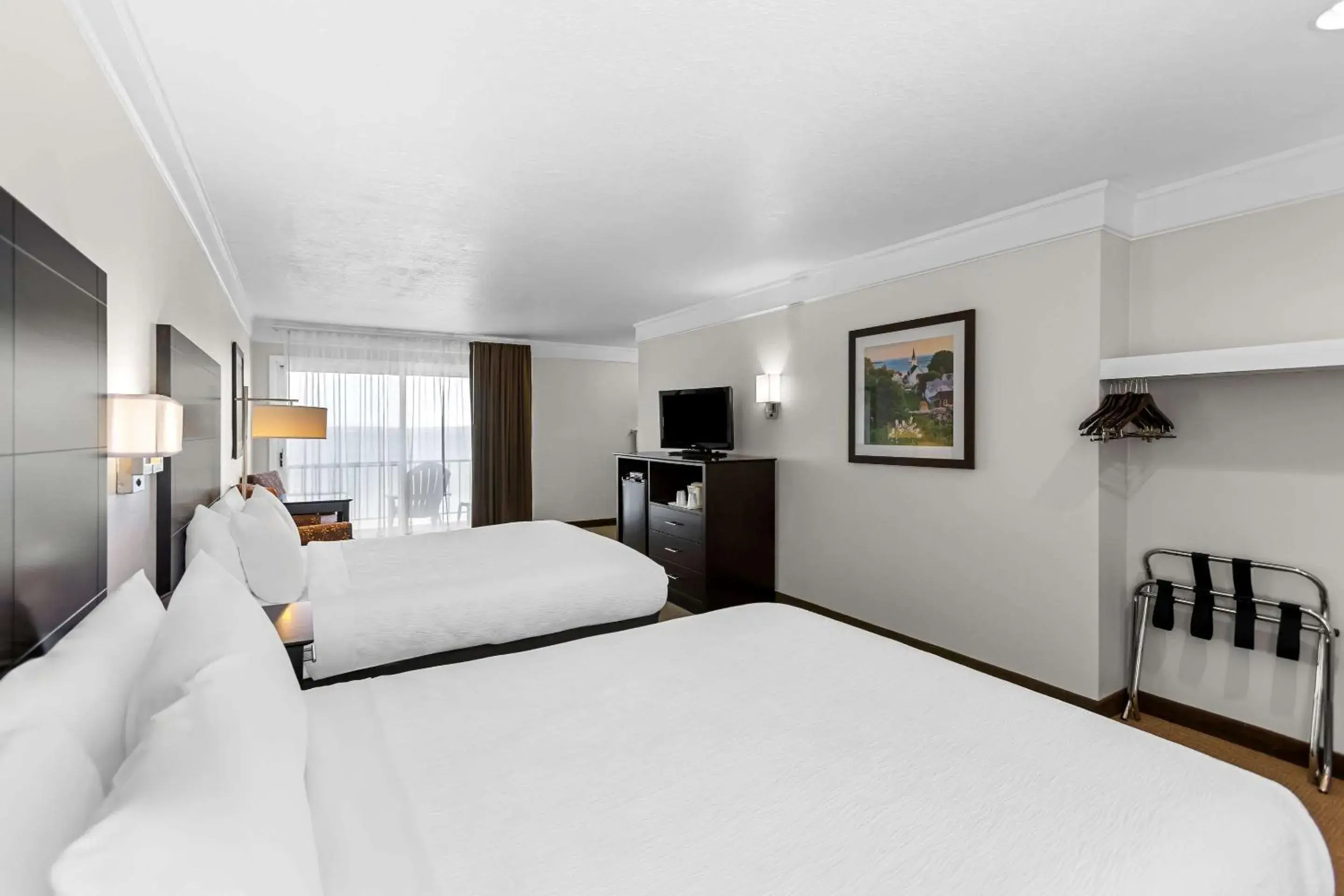 Bedroom, Bed in Quality Inn Lakefront Bedroom, Bed in Quality Inn Lakefront