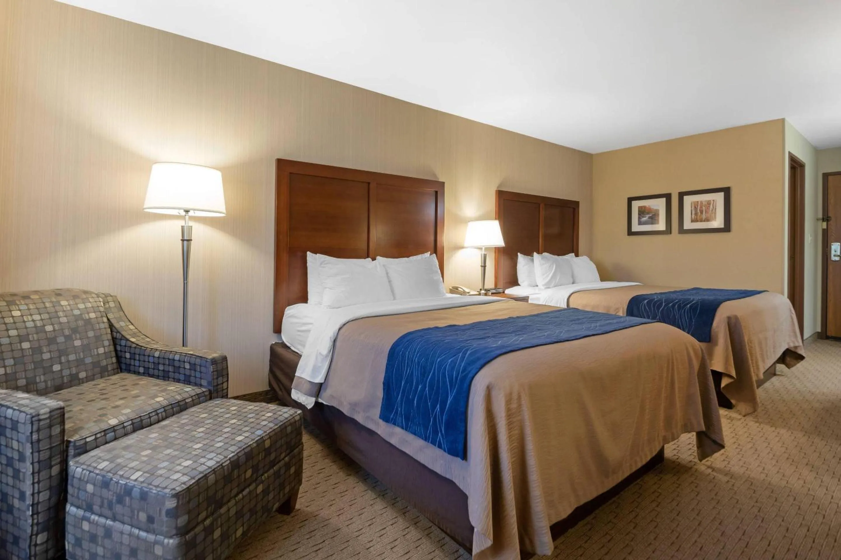 Bedroom, Bed in Comfort Inn Iron Mountain North