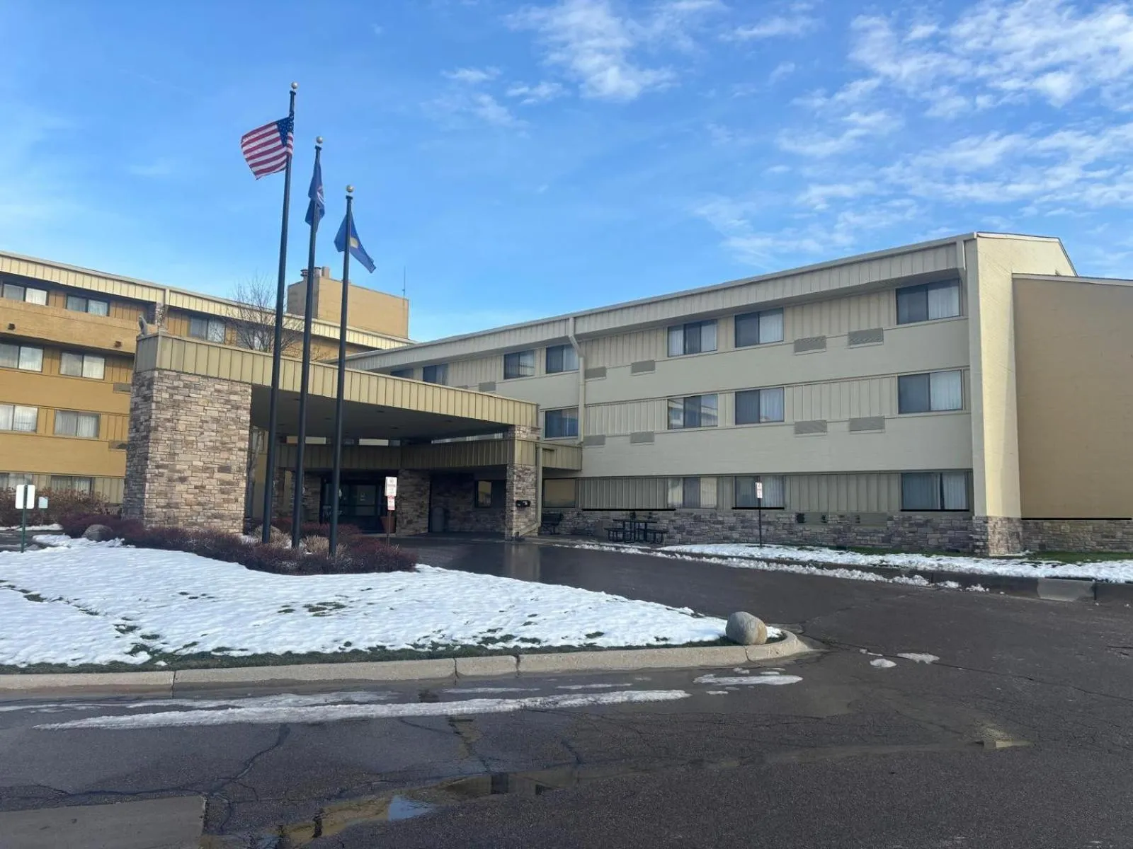 Property building in Comfort Inn Farmington Hills - Novi-Royal oaks-Southfield-Detroit Northwest