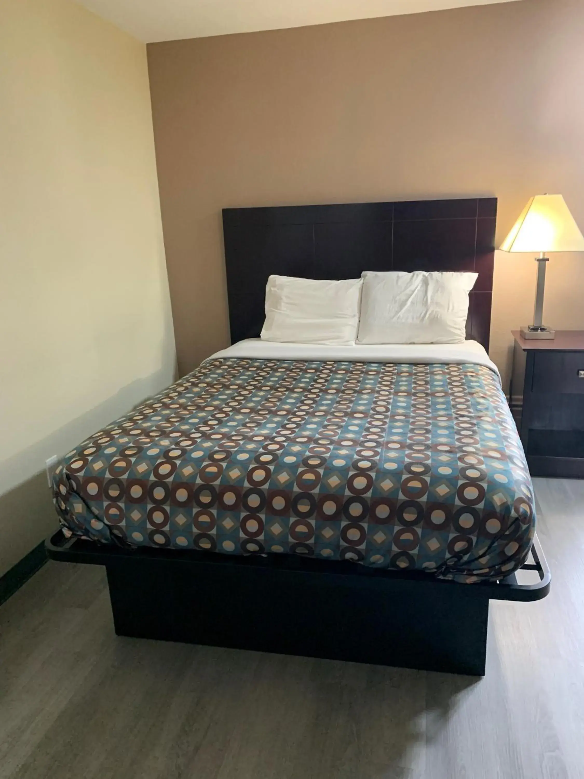 Bed in Baymont by Wyndham Iron Mountain Bed in Baymont by Wyndham Iron Mountain