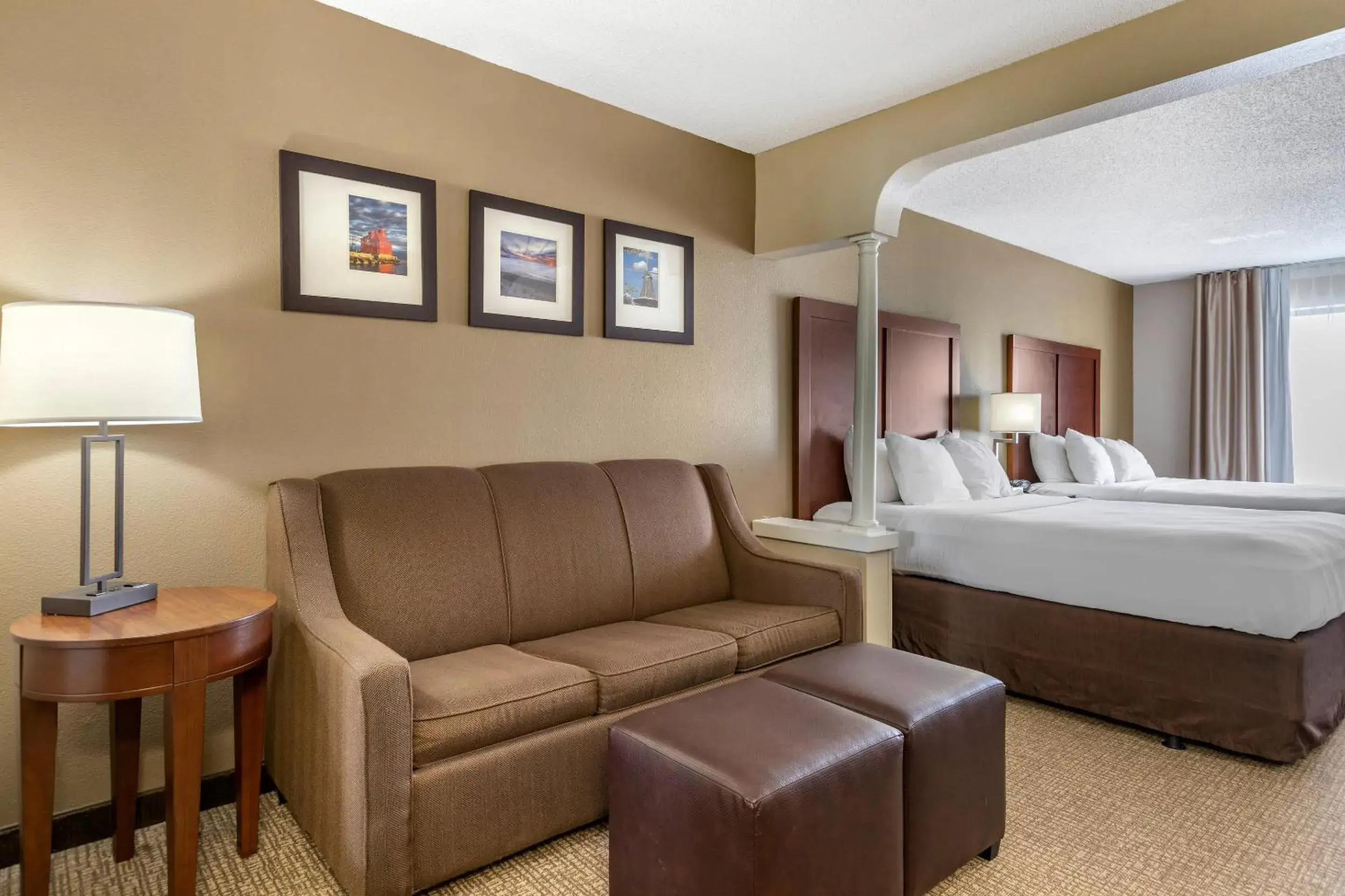 Queen Suite with Two Queen Beds - Non-Smoking in Comfort Suites Grandville - Grand Rapids SW Queen Suite with Two Queen Beds - Non-Smoking in Comfort Suites Grandville - Grand Rapids SW