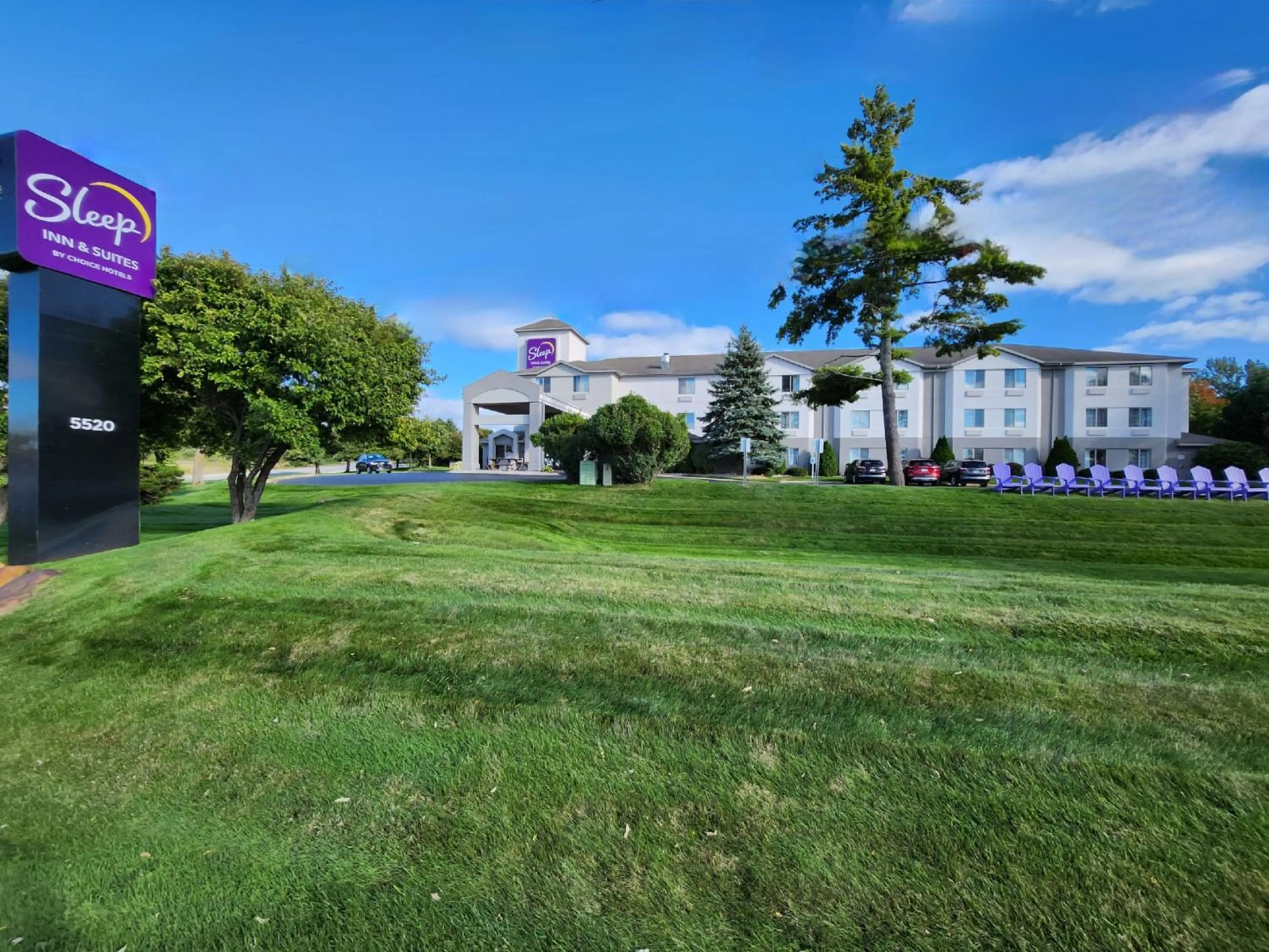 Property building in Sleep Inn & Suites Bay View Acme - Traverse City