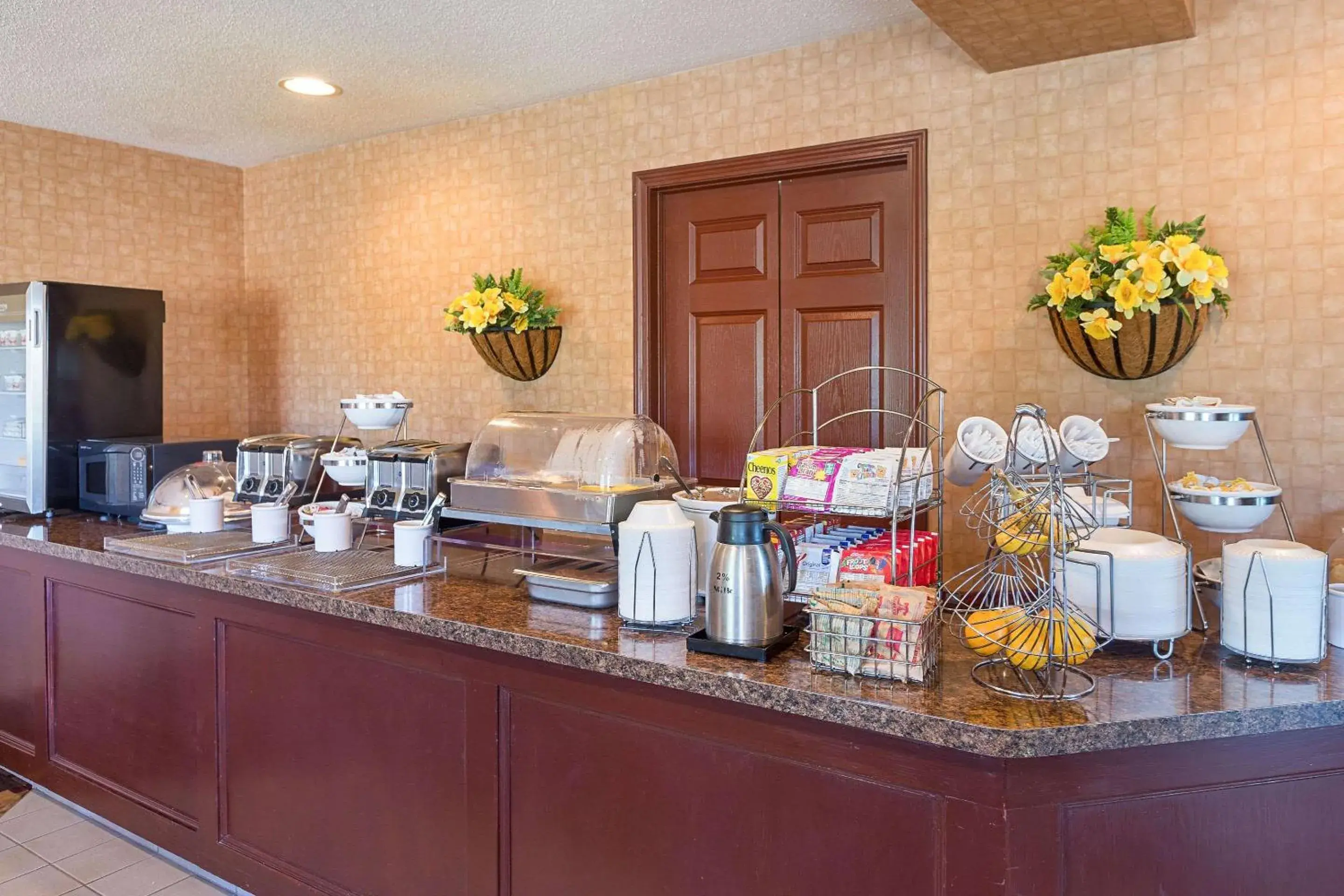 Restaurant/places to eat in Sleep Inn & Suites Bay View Acme - Traverse City Restaurant/places to eat in Sleep Inn & Suites Bay View Acme - Traverse City