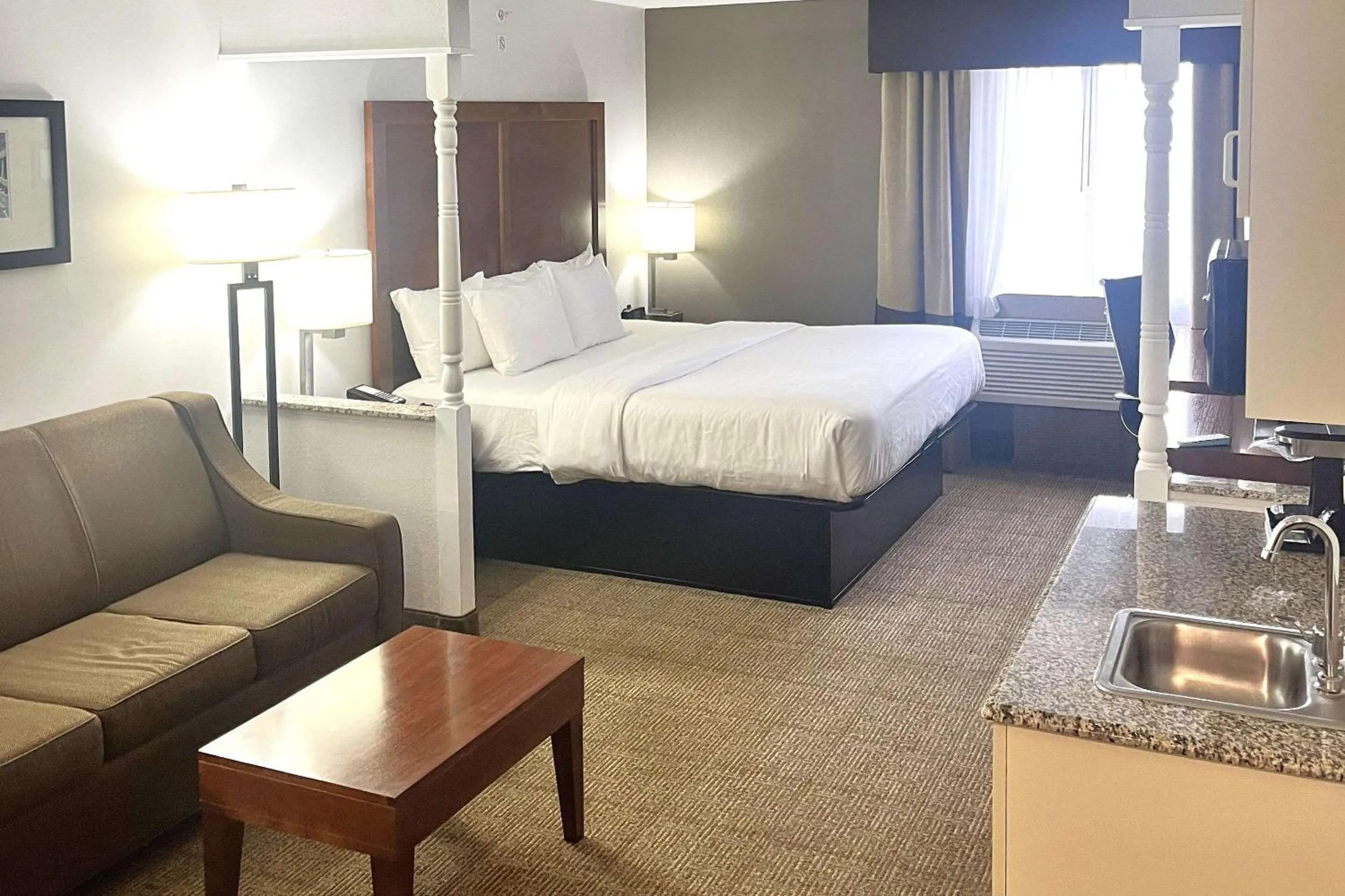 Bedroom in Comfort Inn & Suites Jackson North