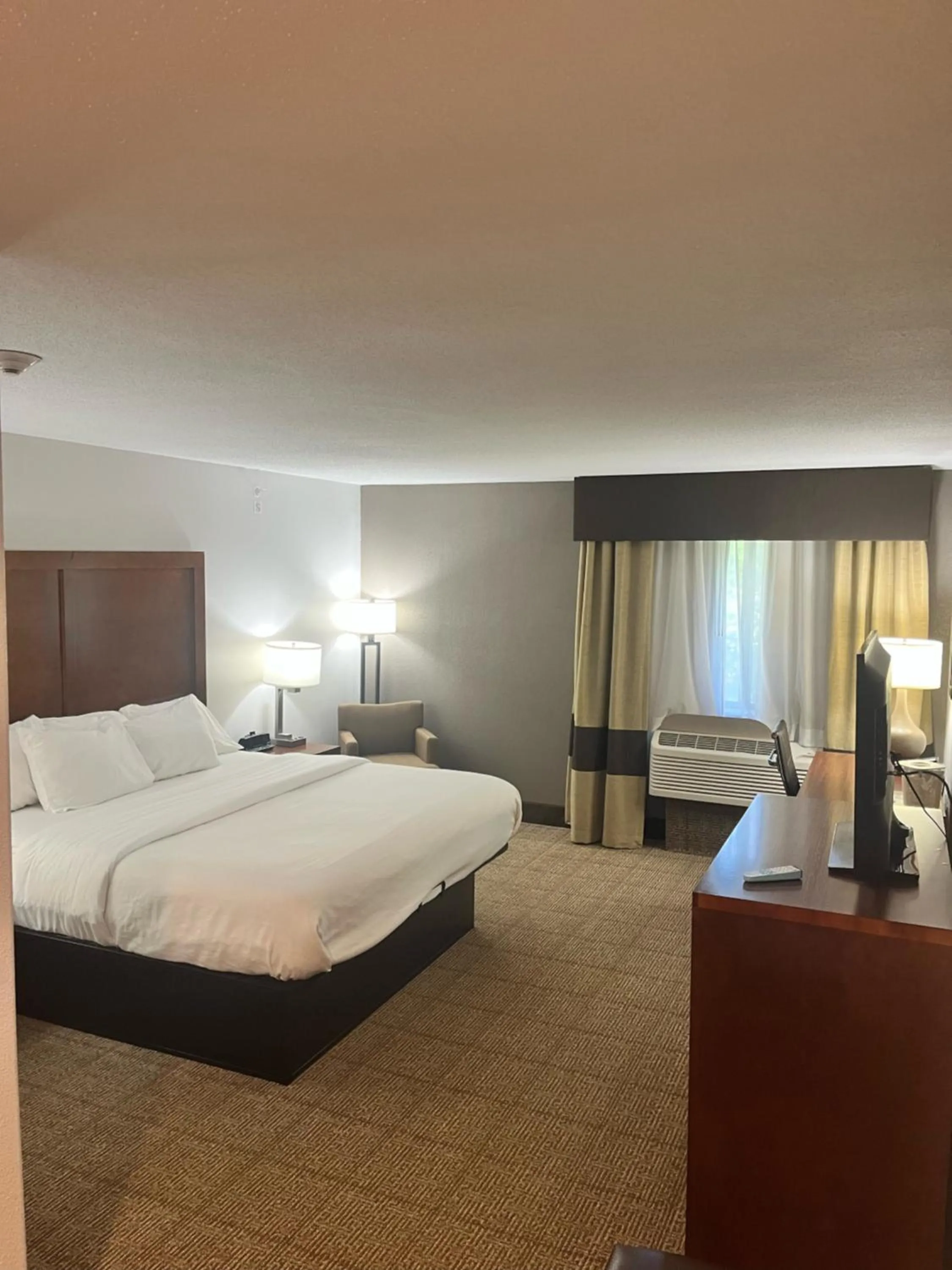 Photo of the whole room in Comfort Inn & Suites Jackson North
