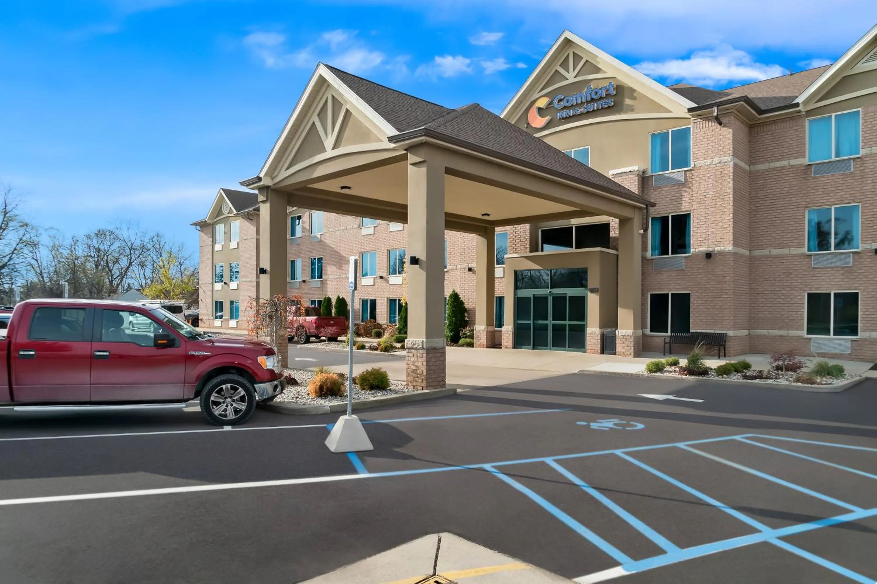 Property building in Comfort Inn & Suites