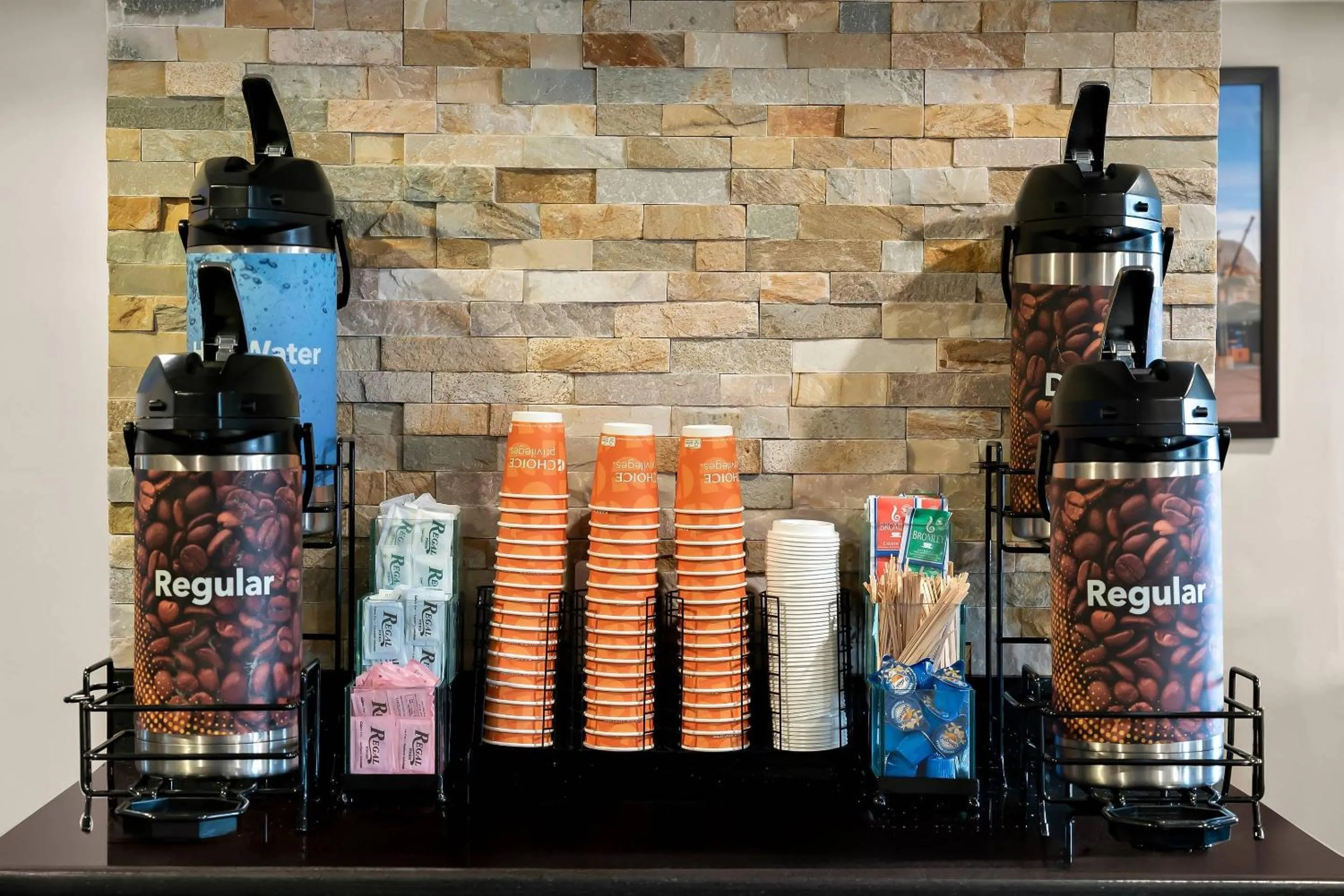 Breakfast in Comfort Inn & Suites