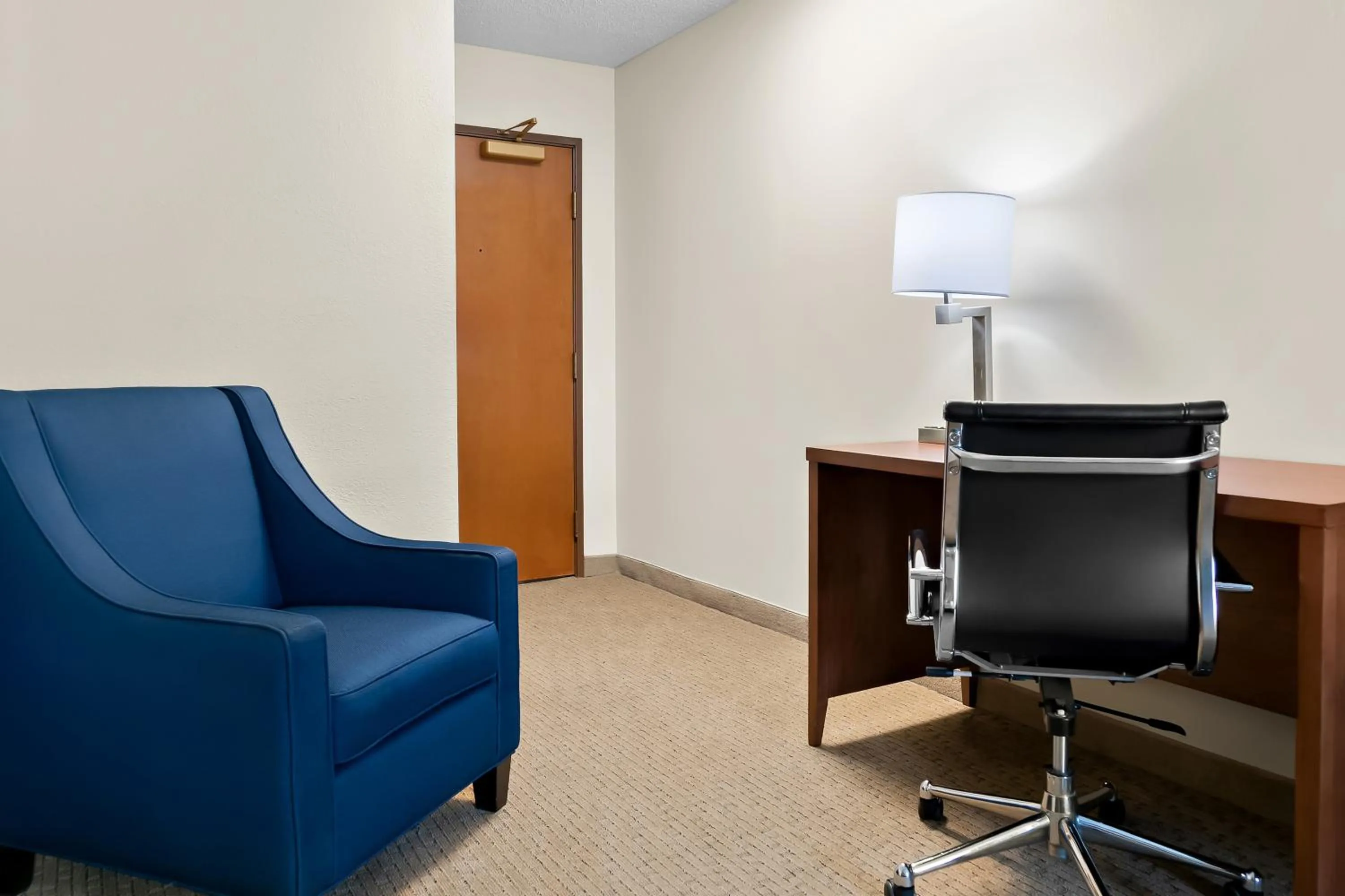 Living room in Comfort Inn & Suites