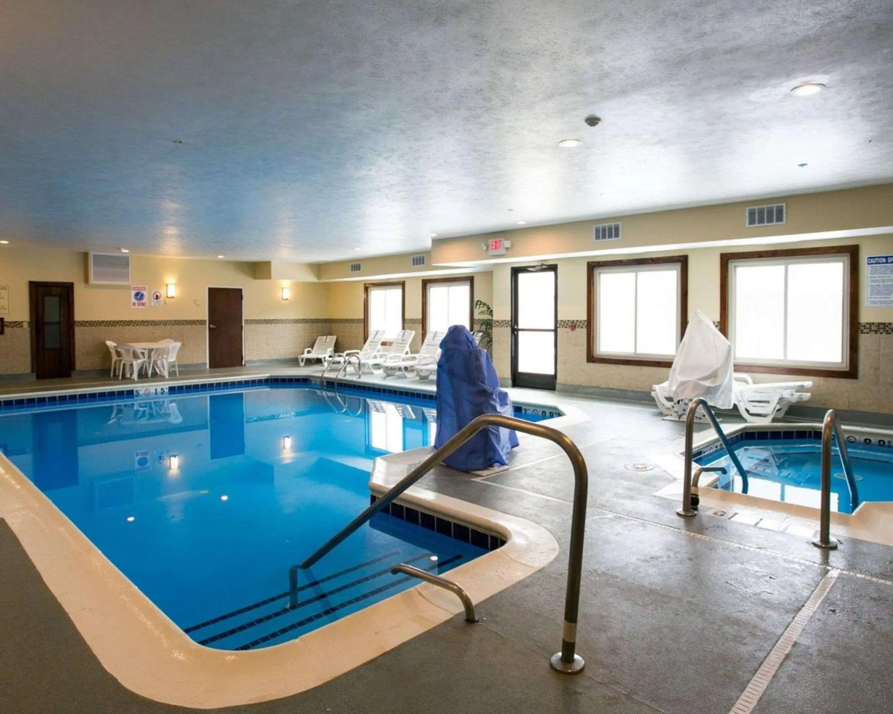 Pool view in Comfort Suites Benton Harbor - St Joseph Pool view in Comfort Suites Benton Harbor - St Joseph