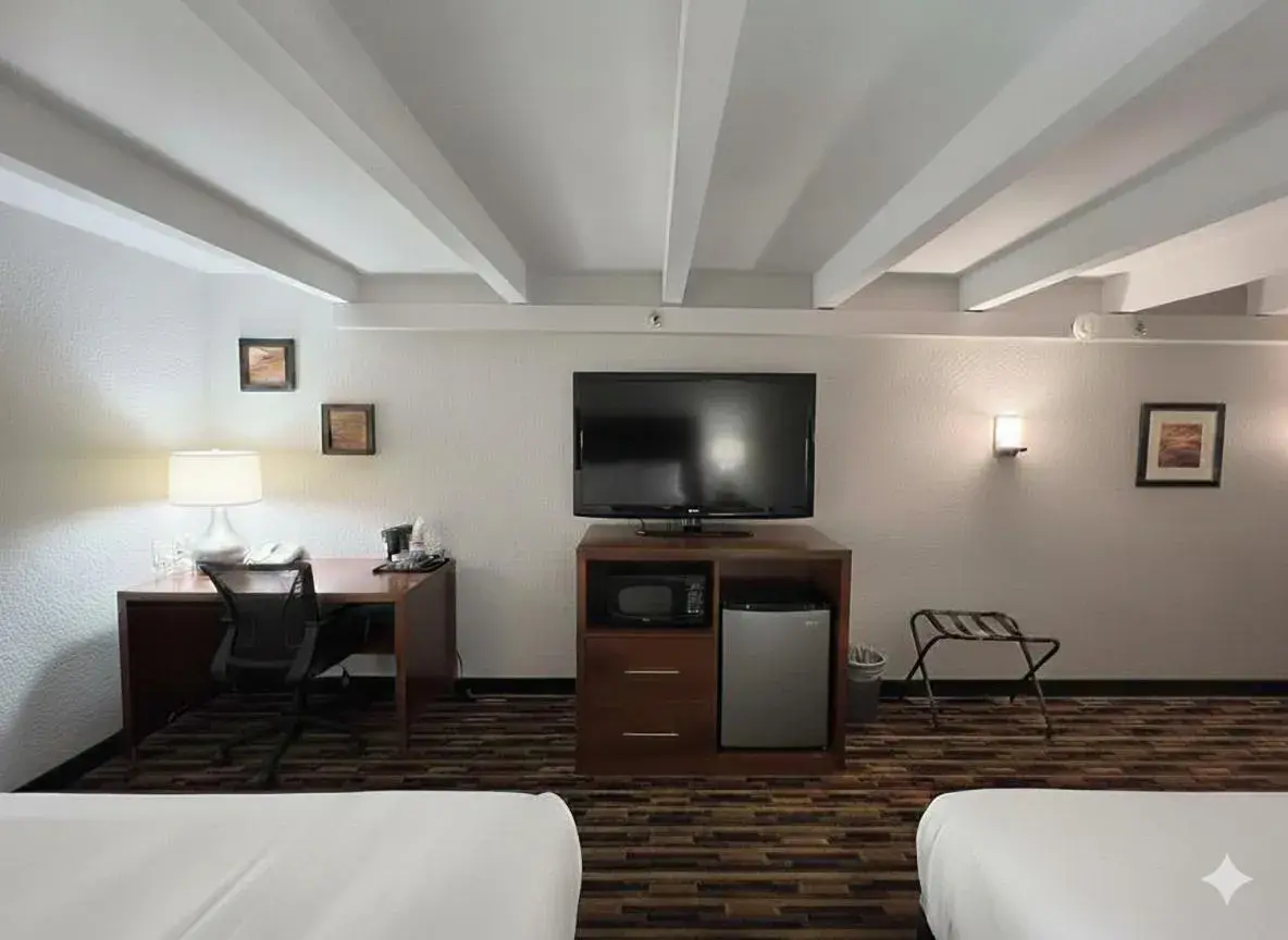 Premium Queen Room with Two Queen Beds - Non-Smoking in Country Inn & Suites by Radisson, Battle Creek, MI Premium Queen Room with Two Queen Beds - Non-Smoking in Country Inn & Suites by Radisson, Battle Creek, MI