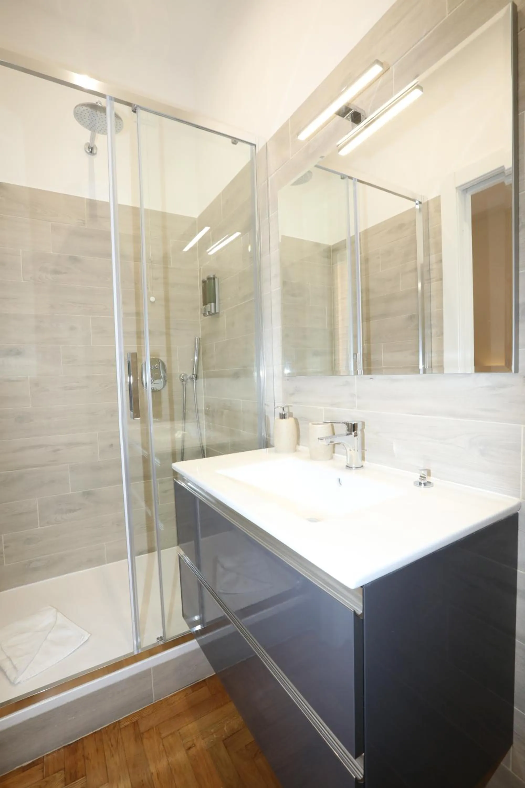 Shower in Unique luxury apartment and rooms