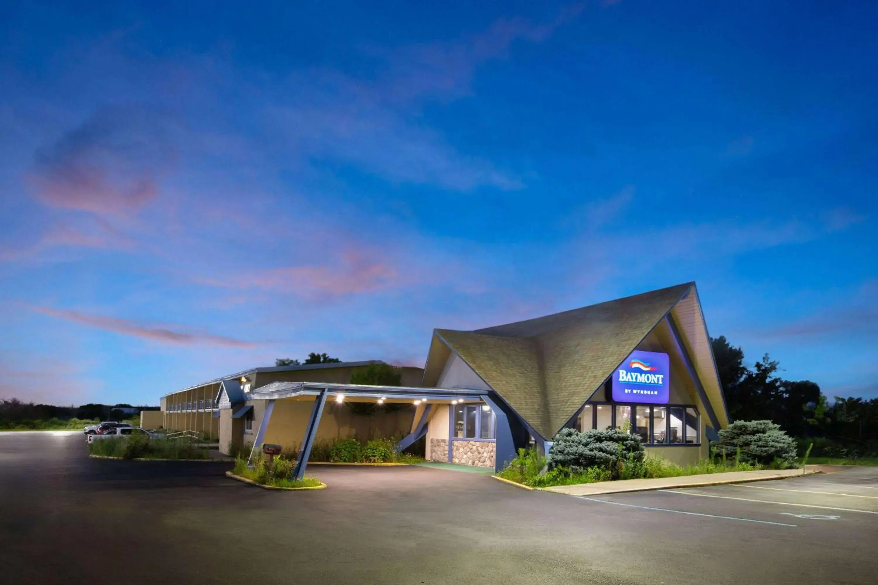 Property building in Baymont by Wyndham Bay City Property building in Baymont by Wyndham Bay City