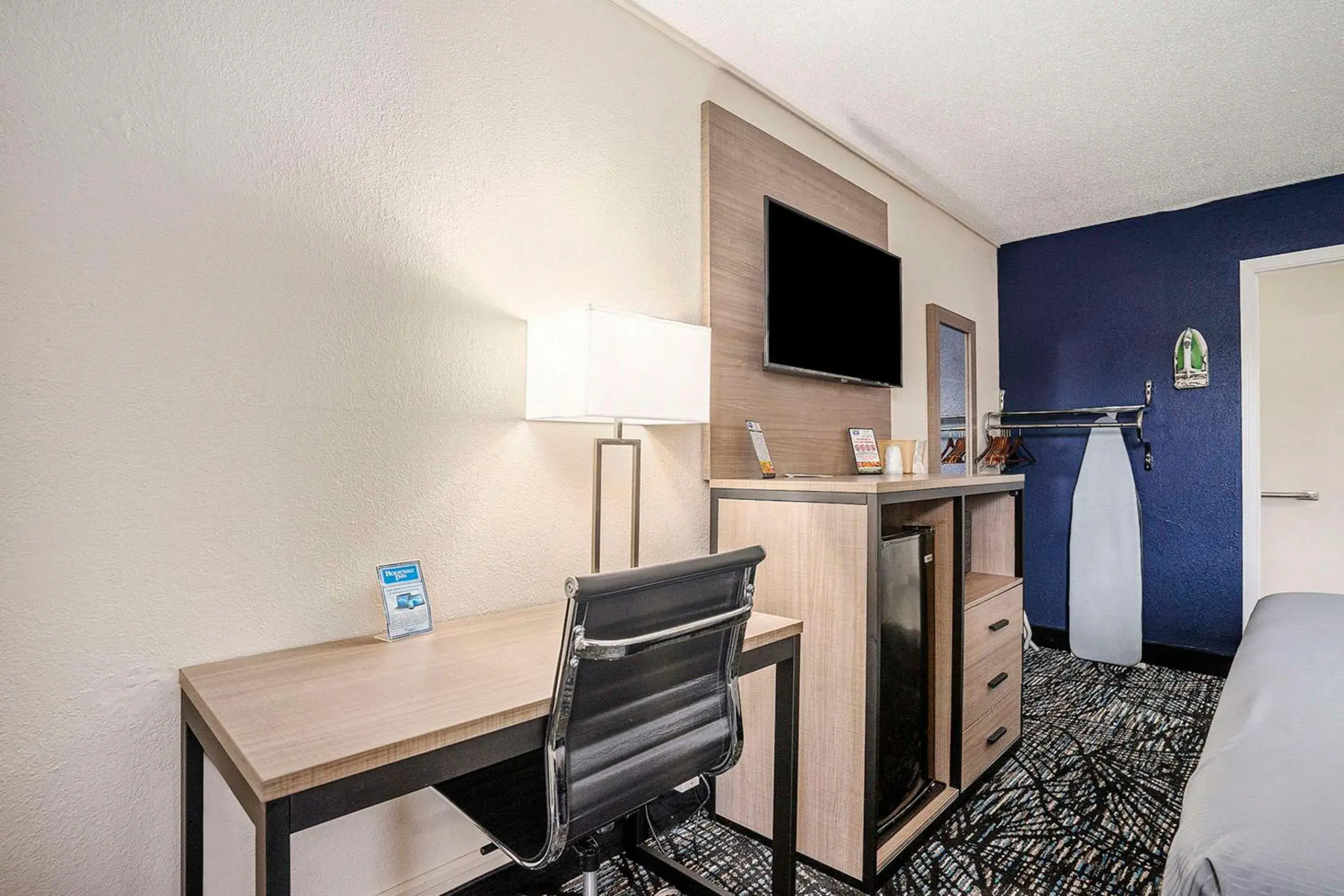 Bedroom, Bed in Rodeway Inn Bedroom, Bed in Rodeway Inn