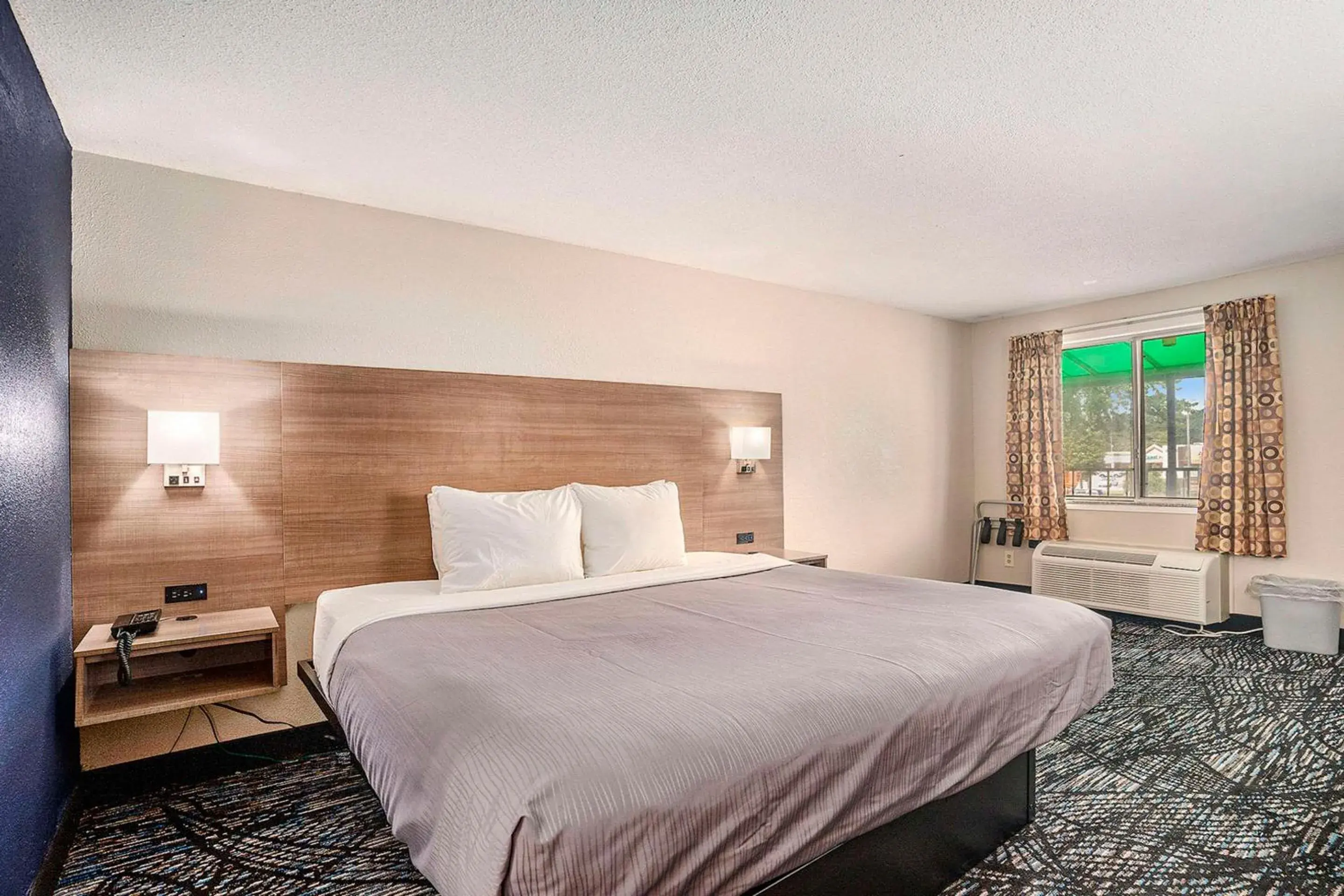 Bedroom, Bed in Rodeway Inn Bedroom, Bed in Rodeway Inn