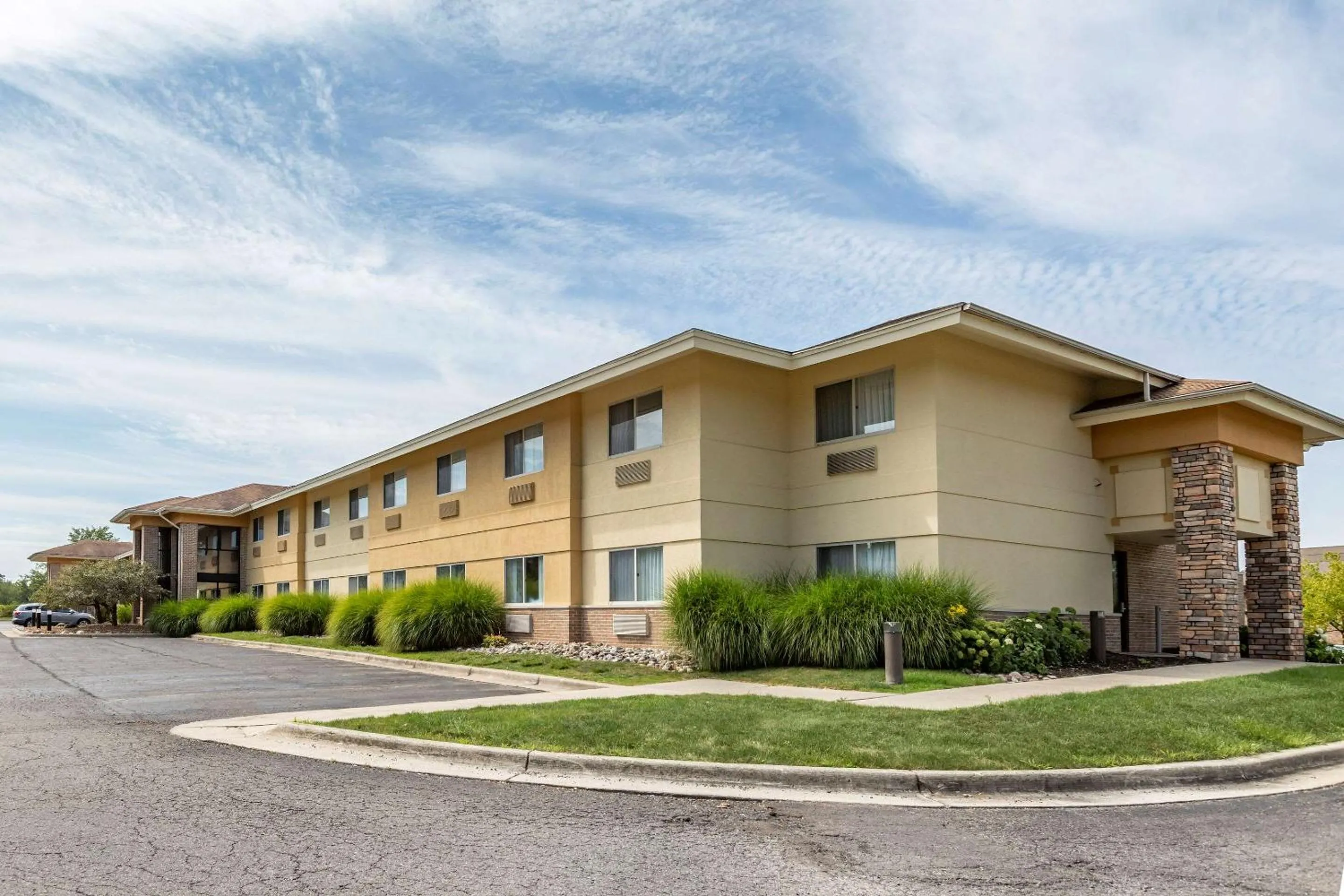 Property building in Comfort Inn Okemos - East Lansing