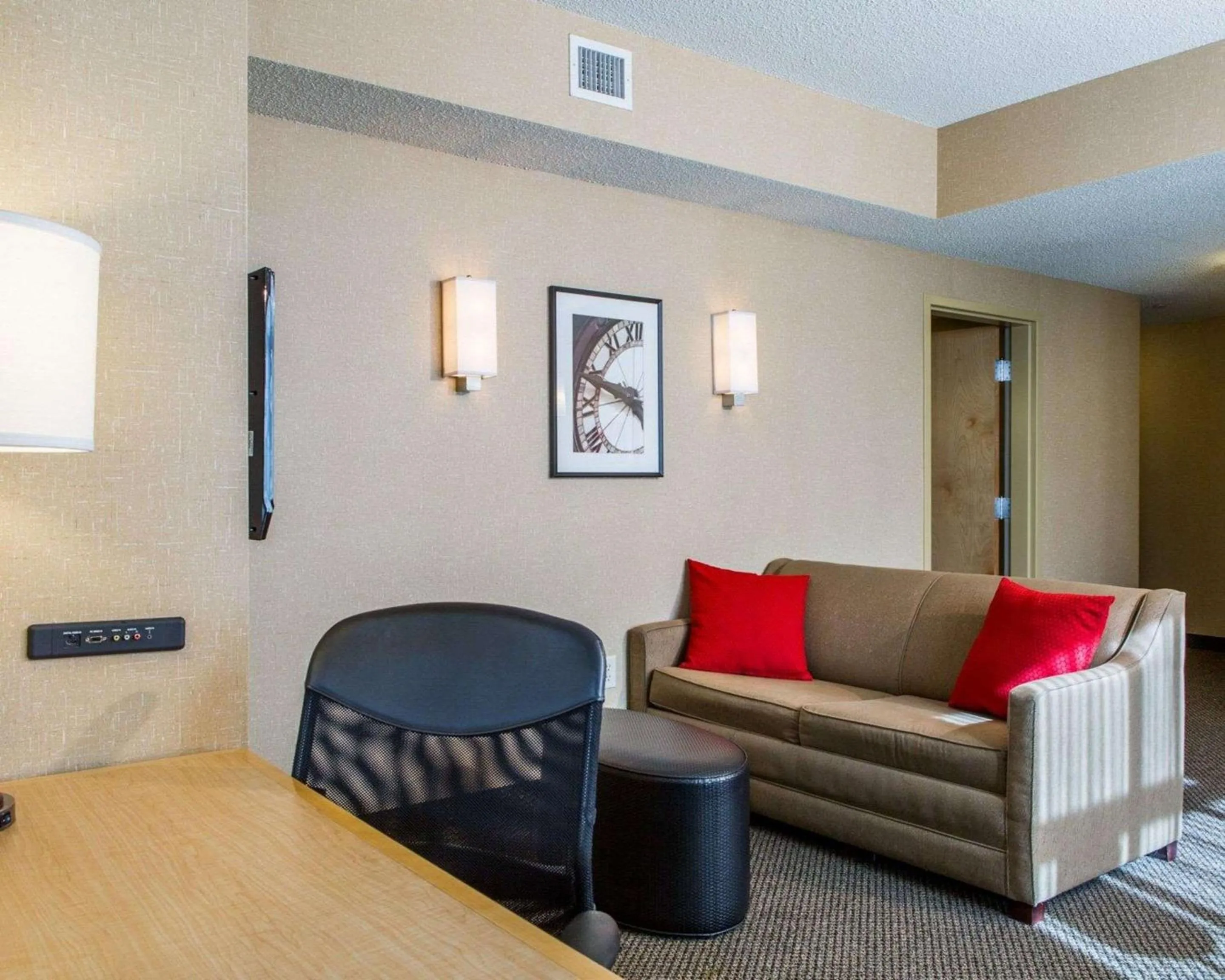 Bedroom in Cambria Hotel Traverse City