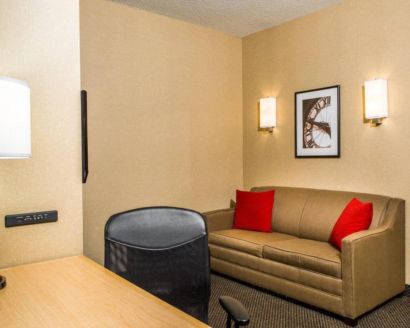 Bedroom in Cambria Hotel Traverse City