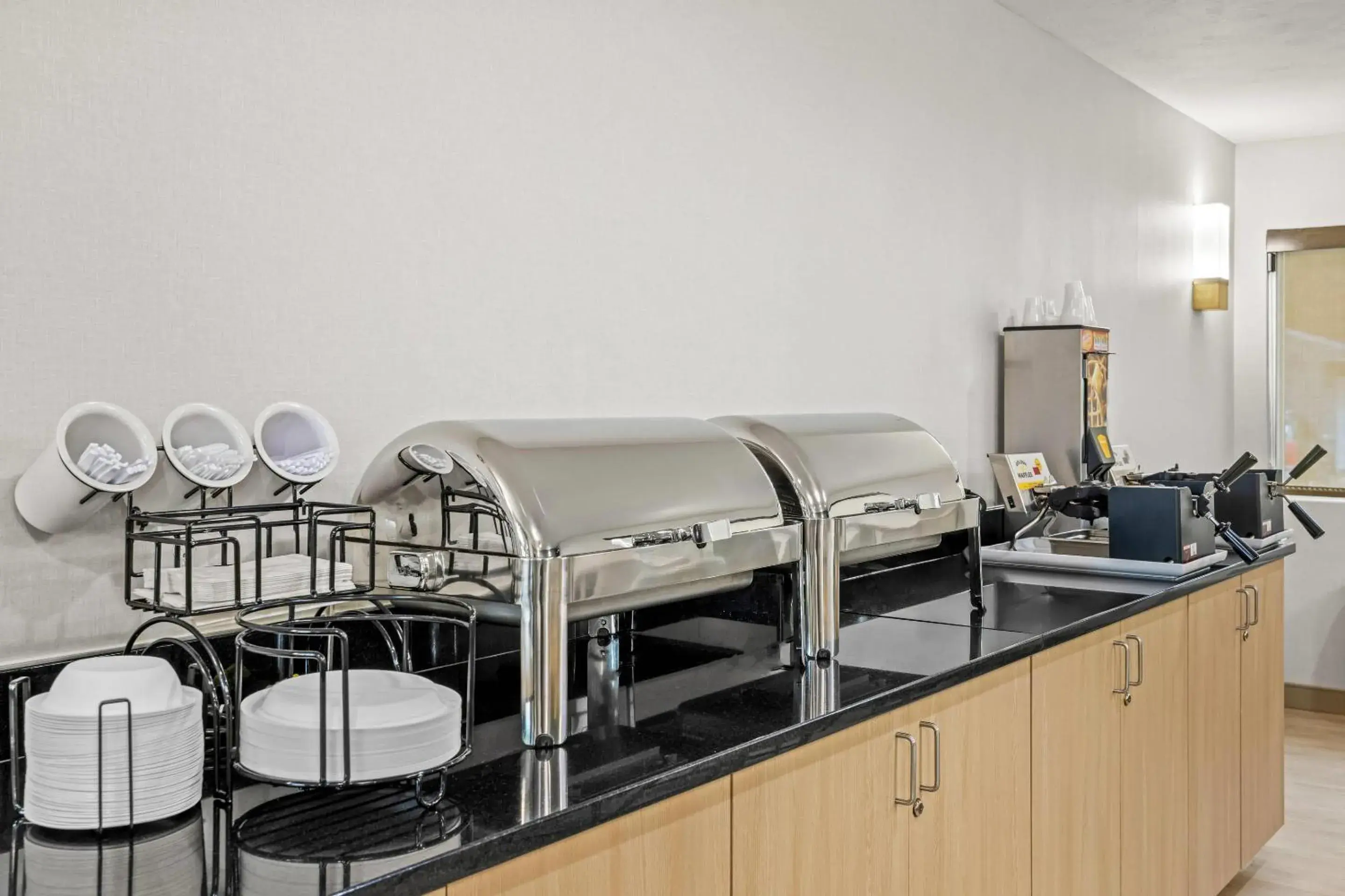 Breakfast in Comfort Inn Traverse City Breakfast in Comfort Inn Traverse City