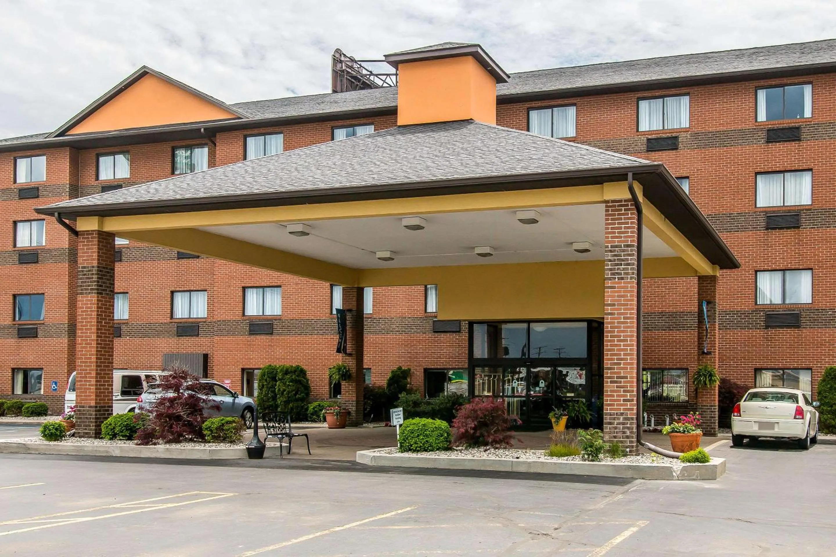 Property building in Comfort Inn Port Huron
