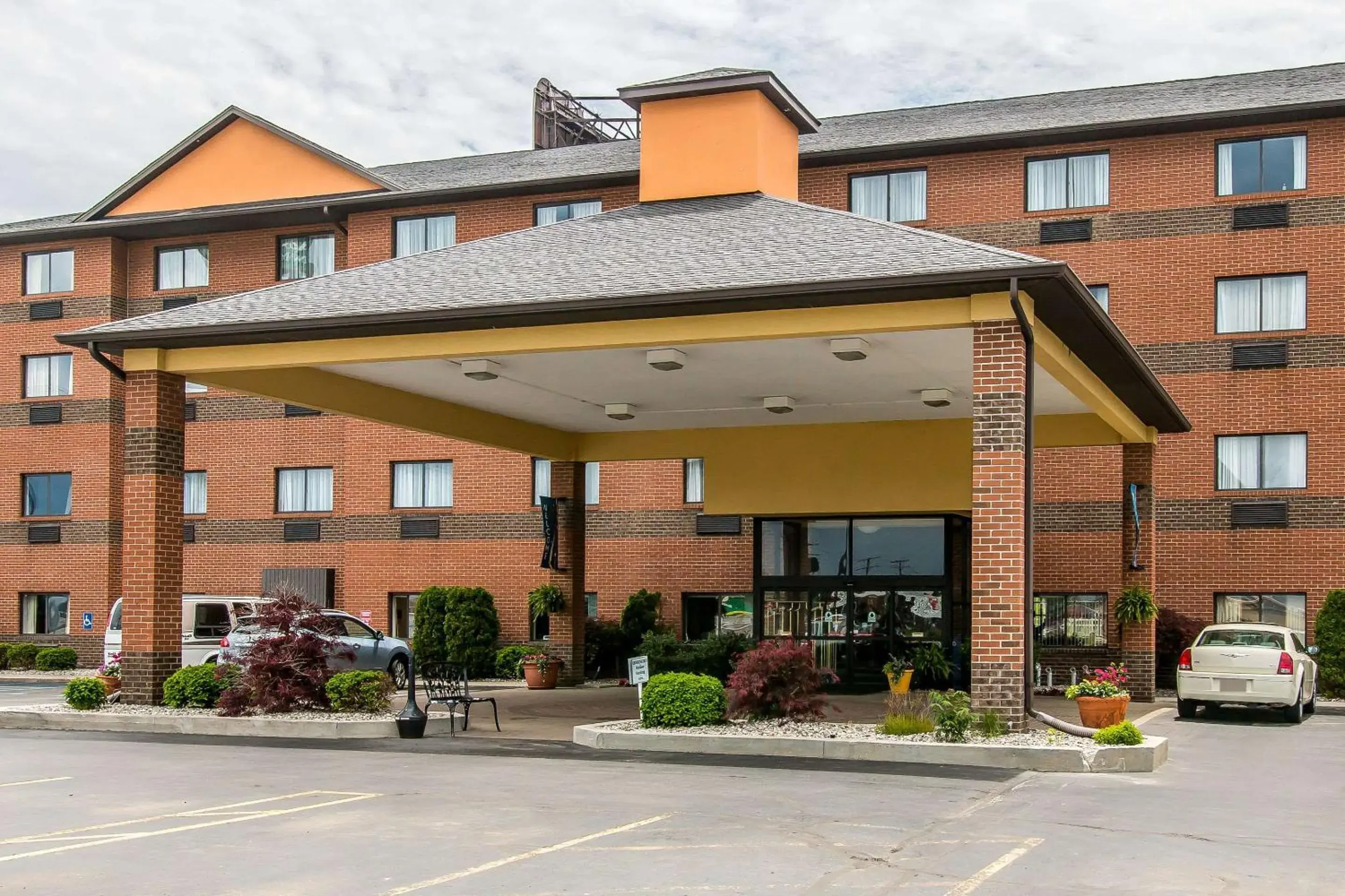 Property building in Comfort Inn Port Huron Property building in Comfort Inn Port Huron