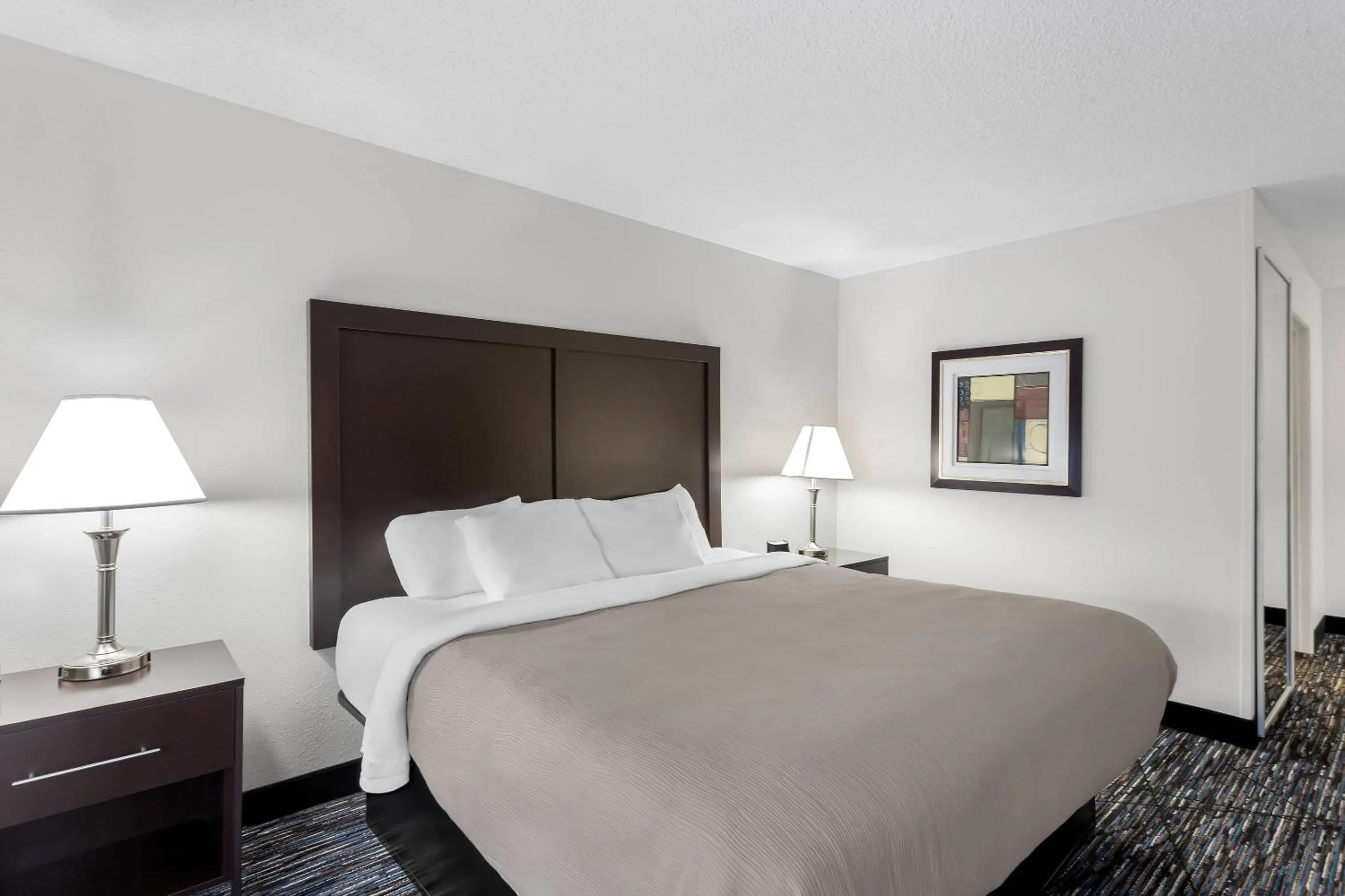 Bedroom, Bed in Quality Inn & Suites Niles