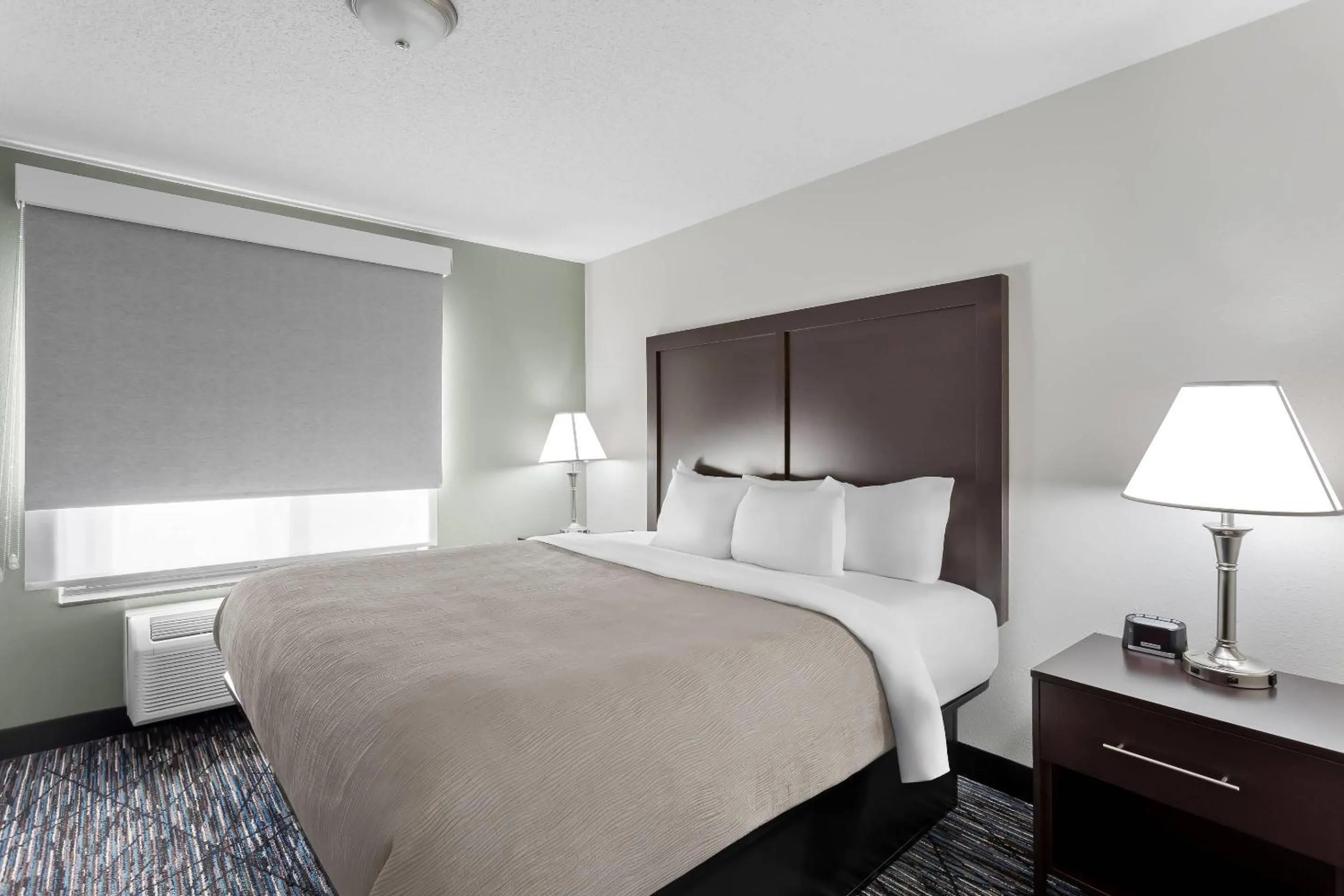 Bedroom, Bed in Quality Inn & Suites Niles