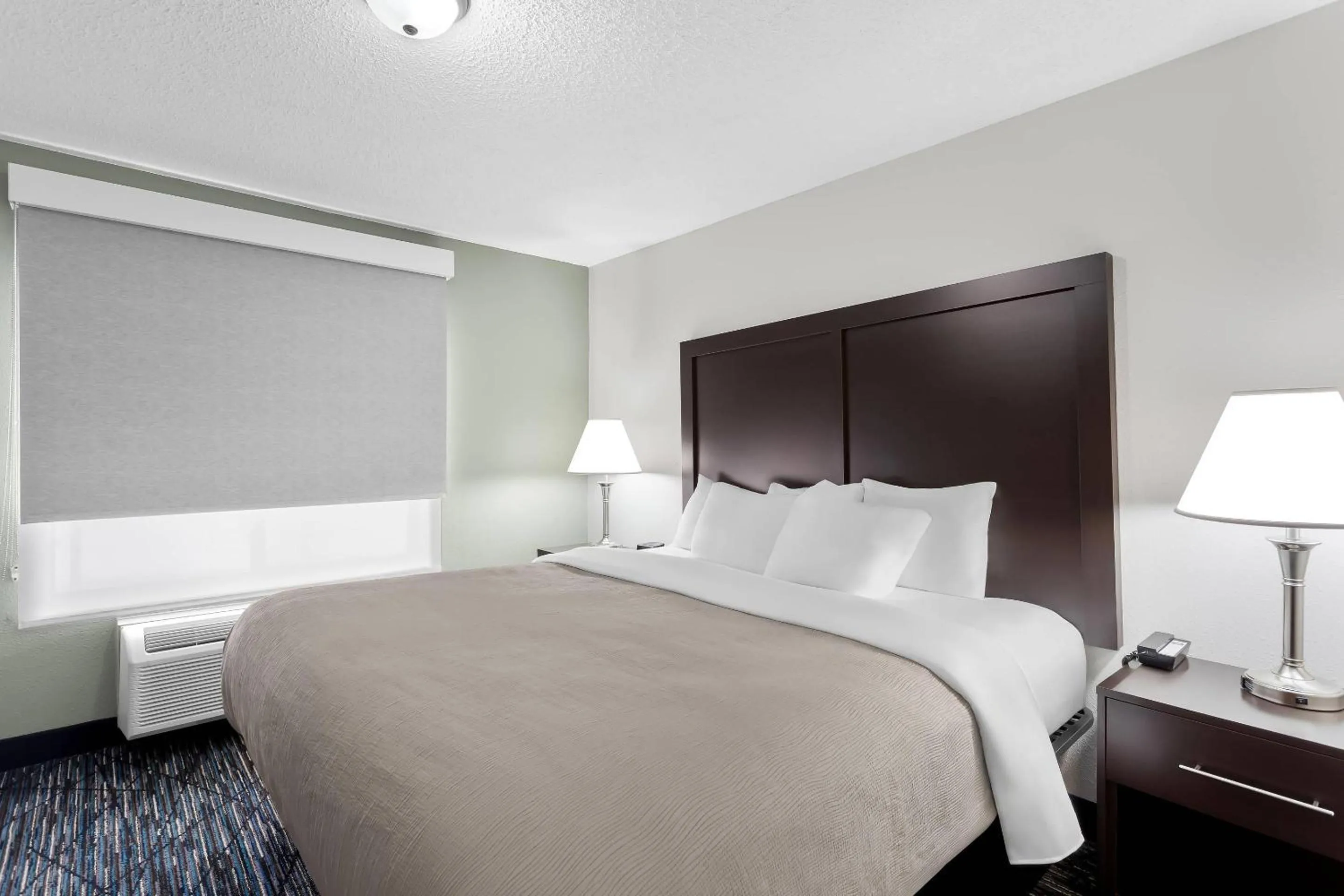 Bedroom, Bed in Quality Inn & Suites Niles