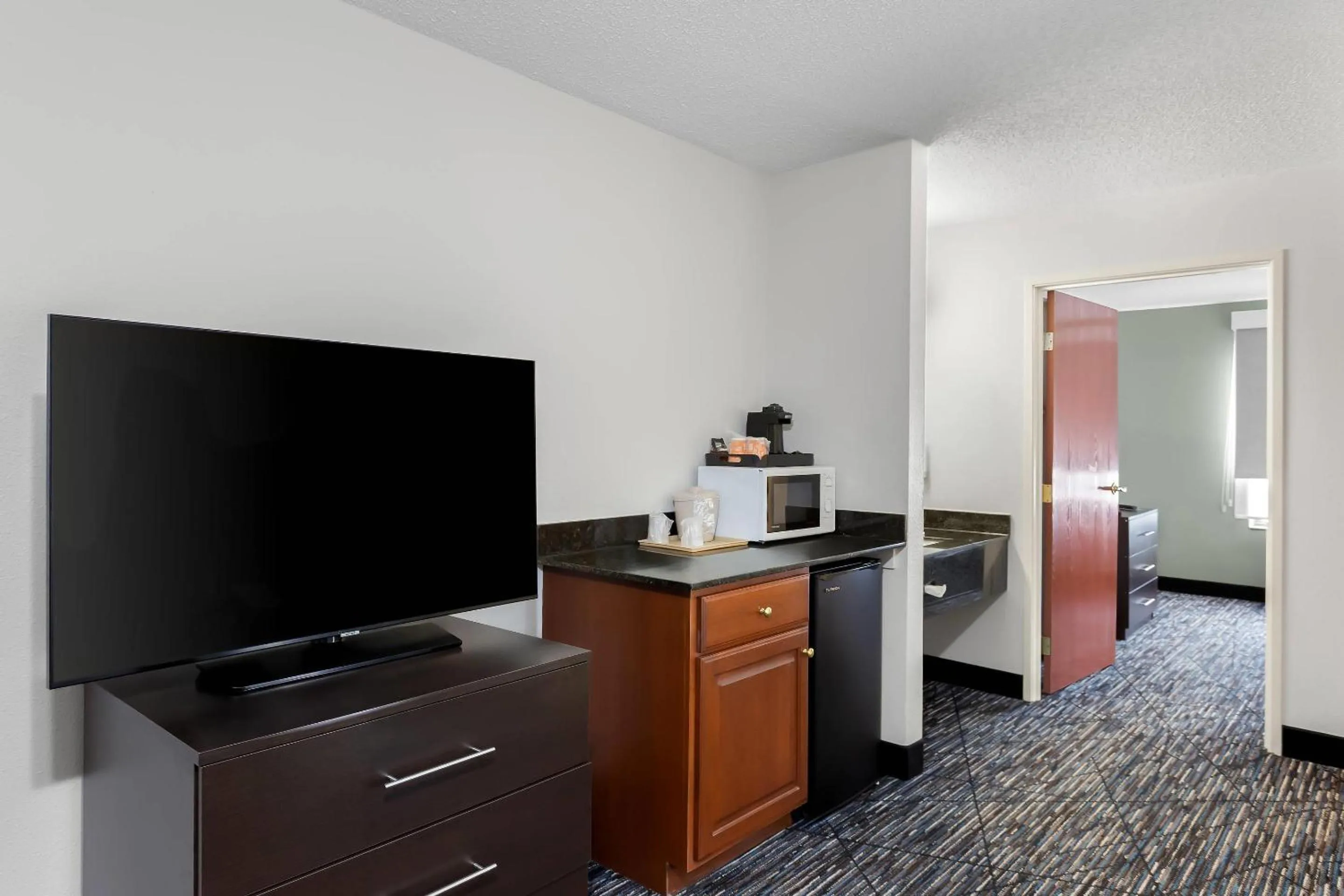 Bedroom in Quality Inn & Suites Niles