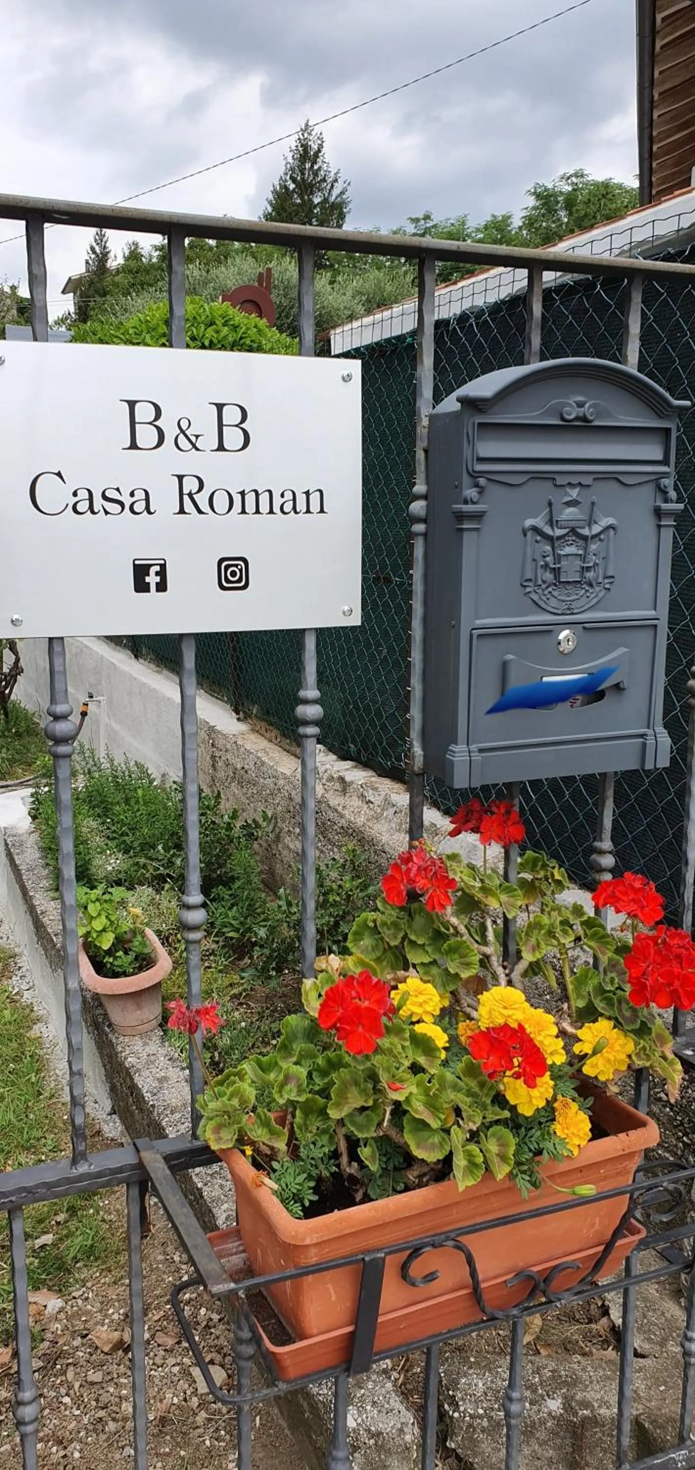 Logo/Certificate/Sign in CasaRoman