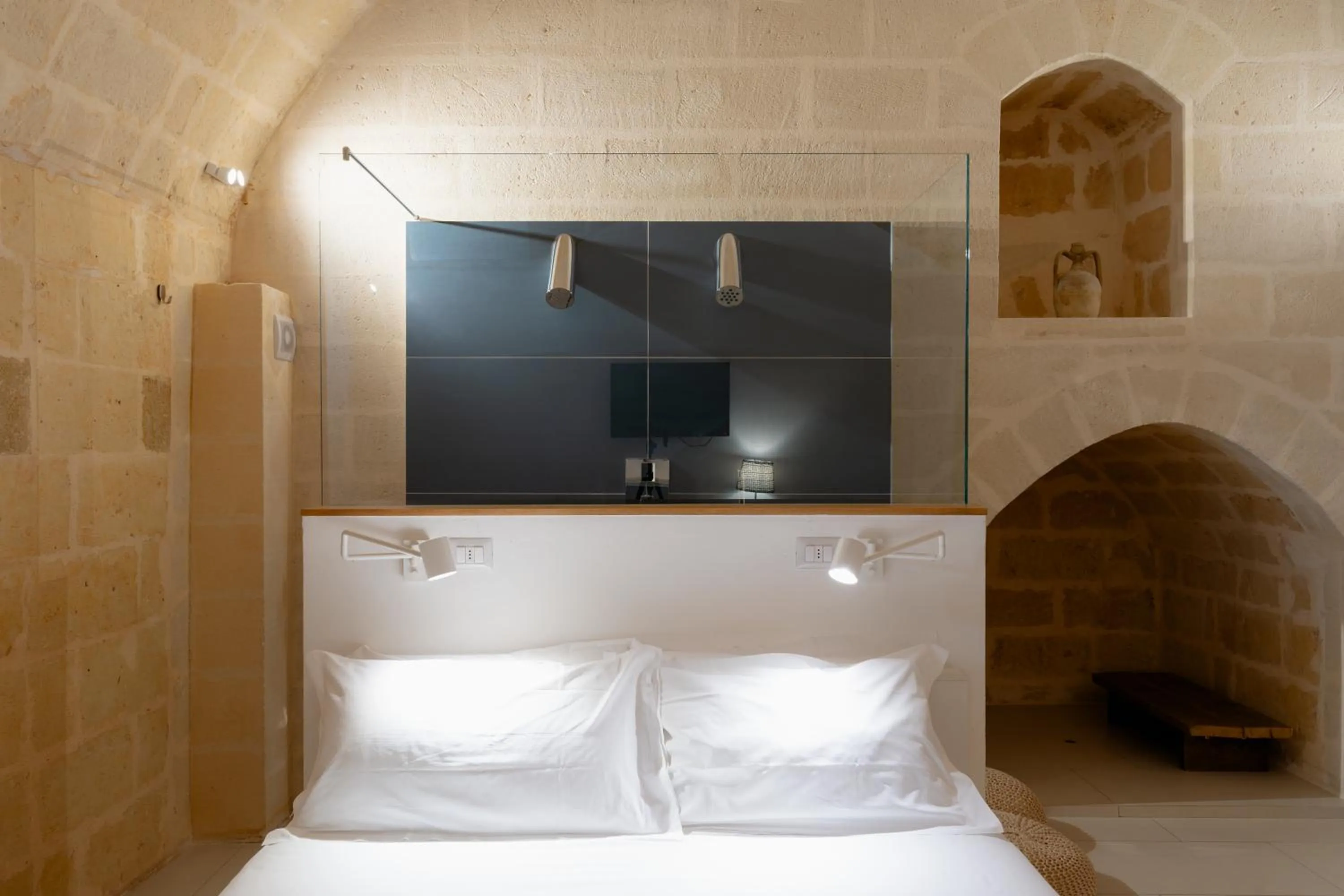 Bed in Endea Suite Rooms & Lounge SPA