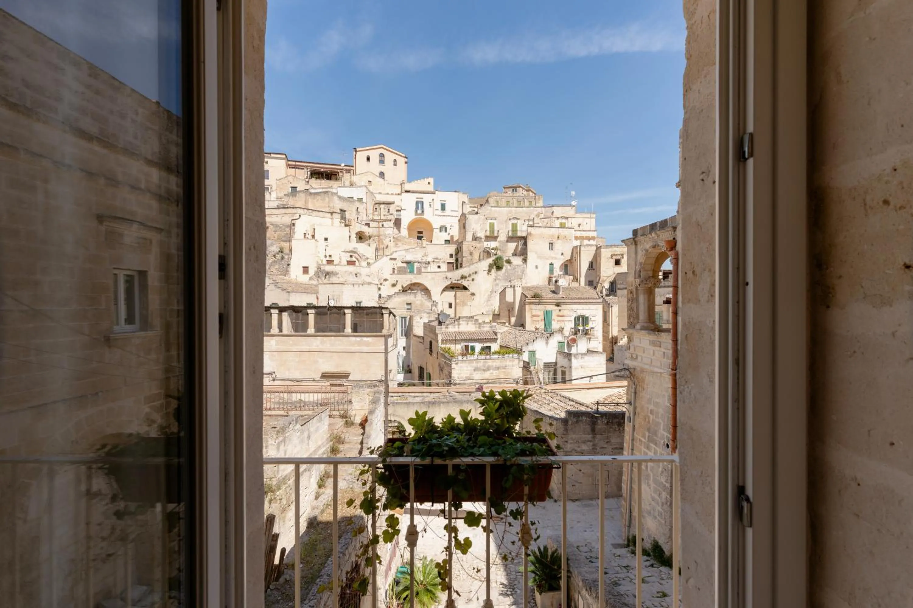 Day in Endea Suite Rooms & Lounge SPA