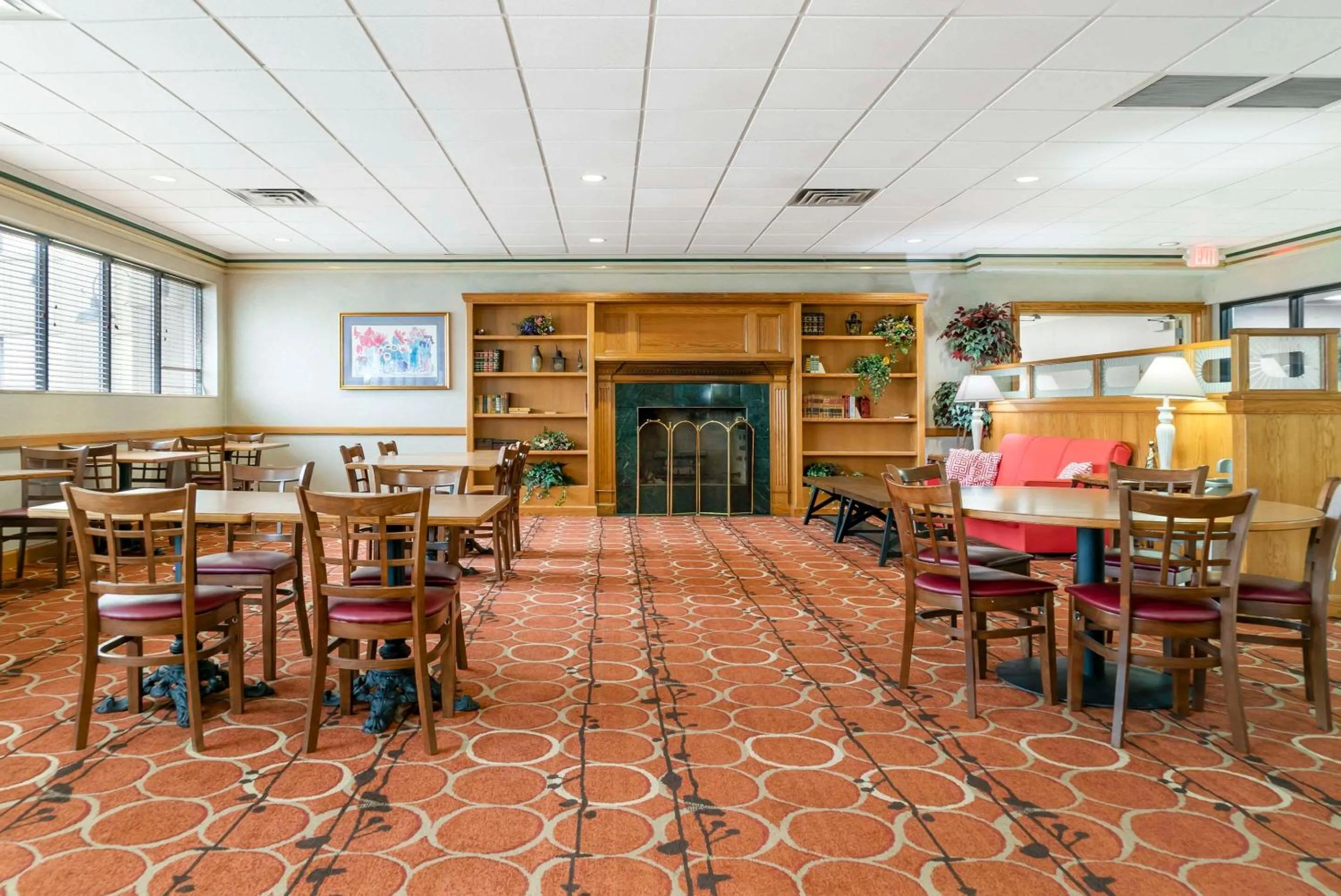 Breakfast in Quality Inn & Suites Monroe