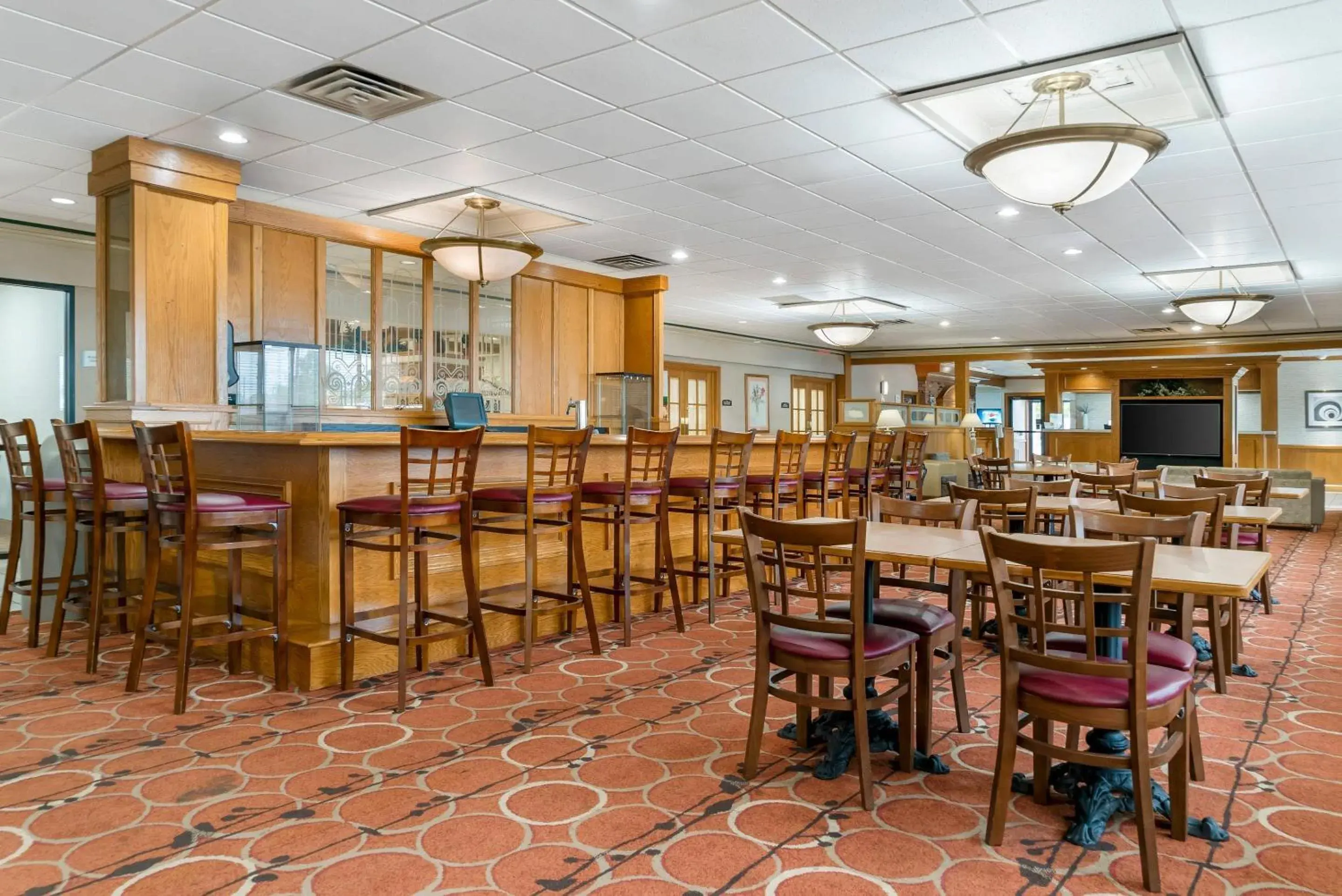 Breakfast in Quality Inn & Suites Monroe Breakfast in Quality Inn & Suites Monroe