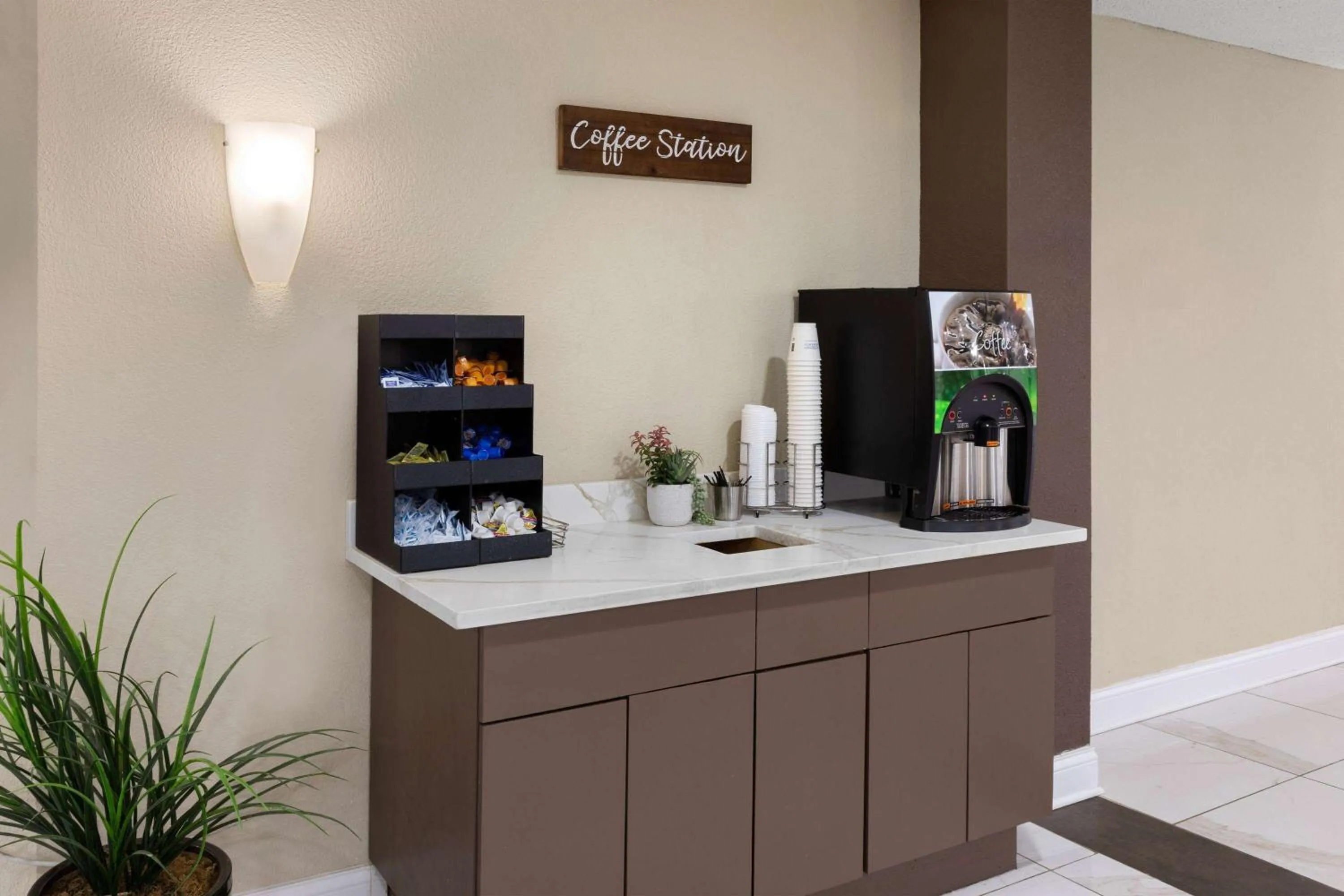 Kitchen or kitchenette in Wingate by Wyndham Troy