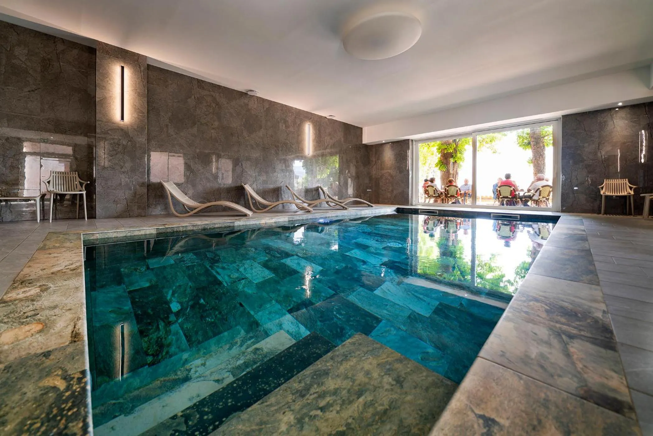 Pool view in Hotel Munsch Restaurant & Wellness, Colmar Nord - Haut-Koenigsbourg