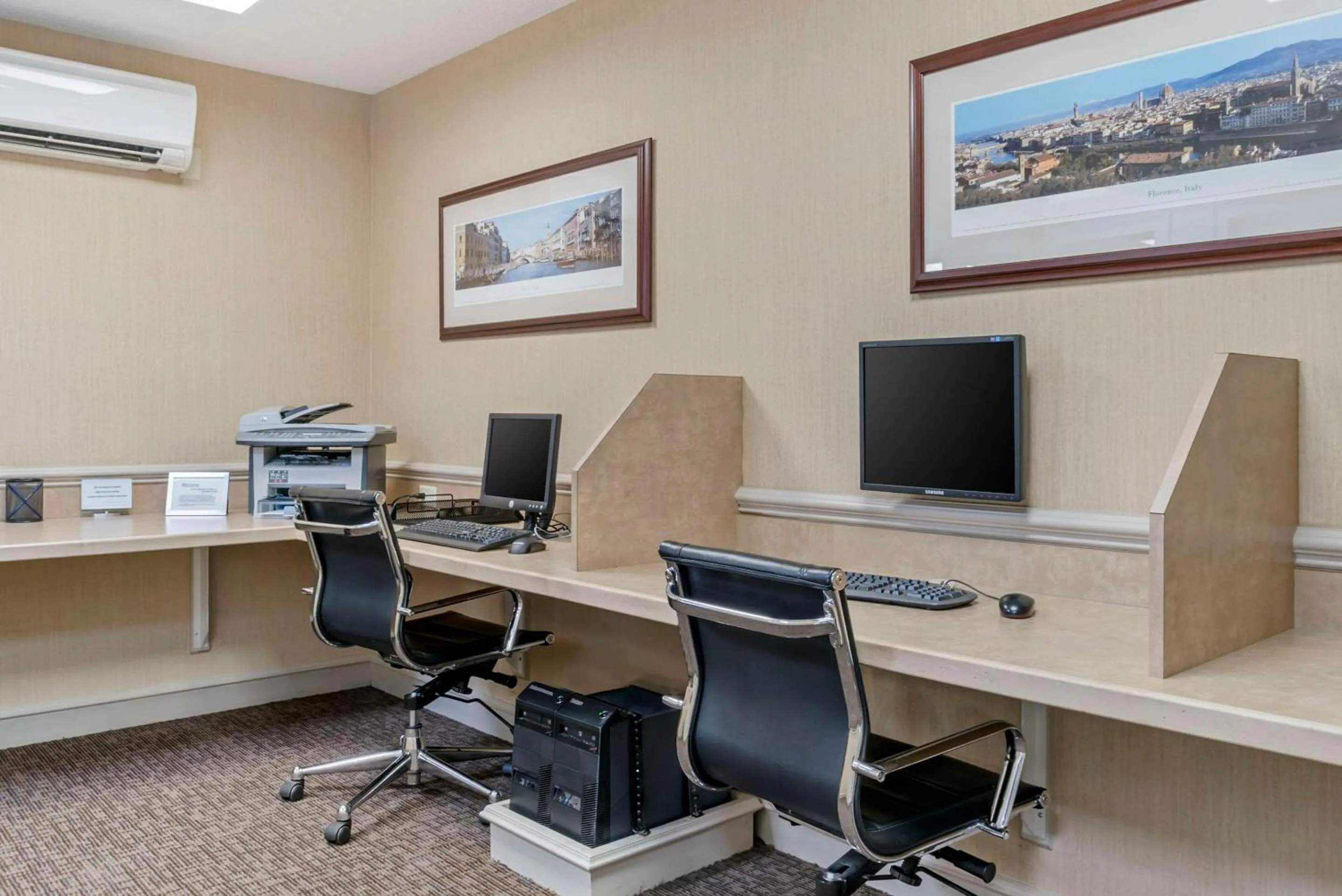 Business facilities in Comfort Inn Plainwell