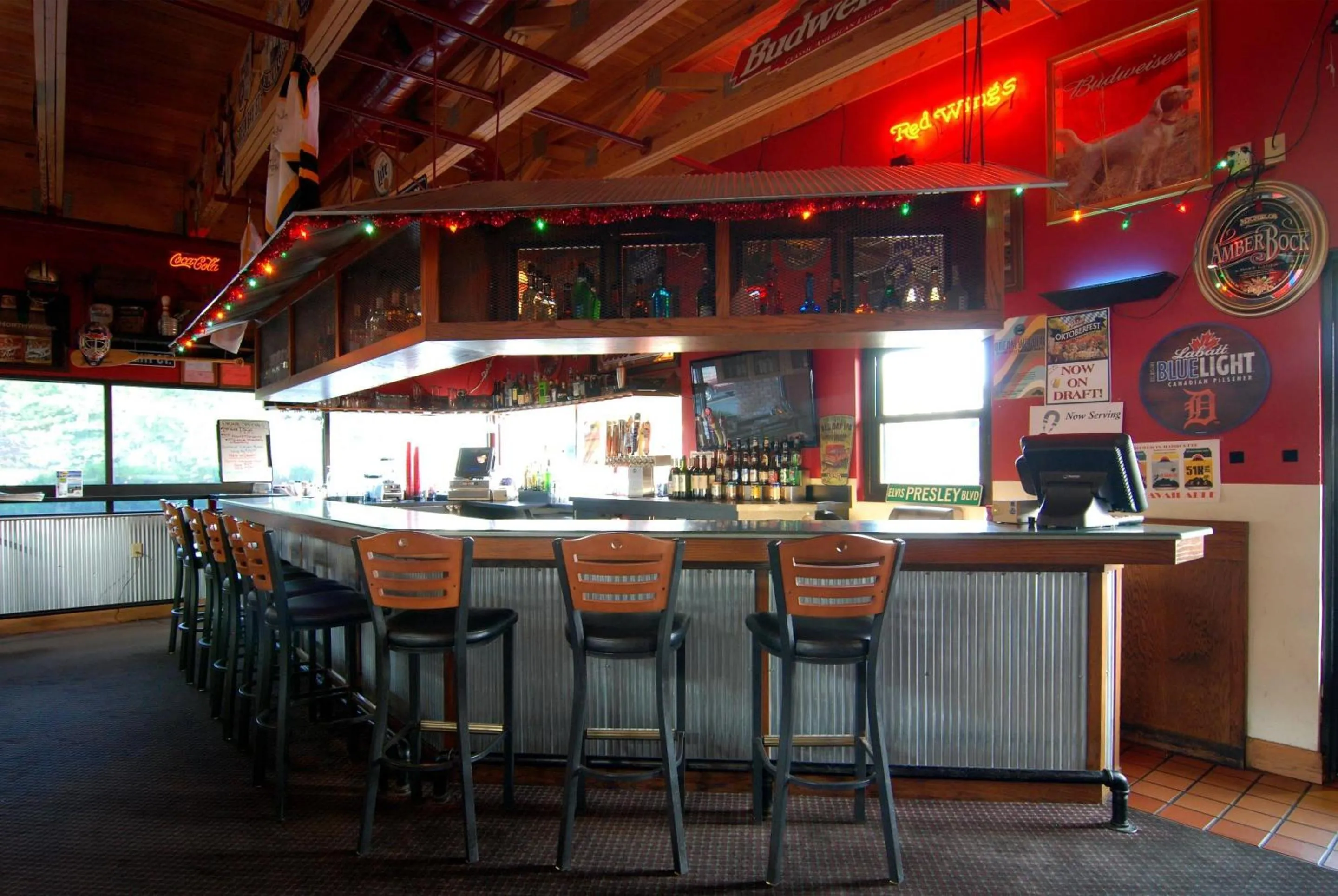 Restaurant/places to eat in Comfort Suites Marquette